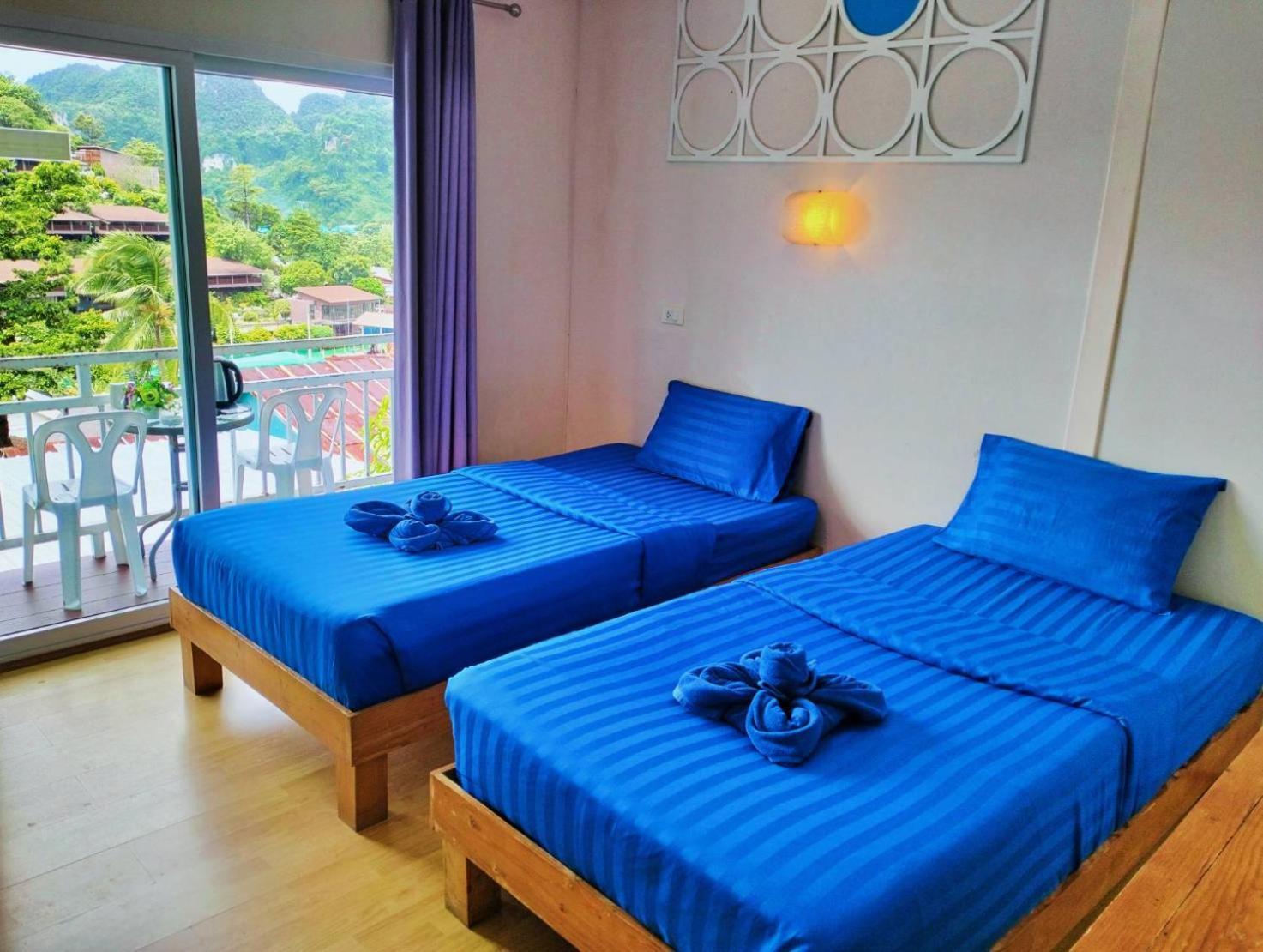 Hostel Blue View House *