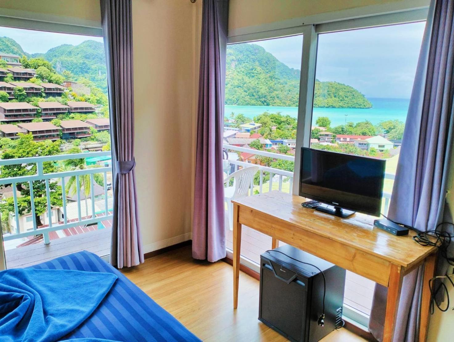 Blue View House *