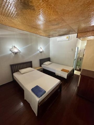 Lux Guest house 2*