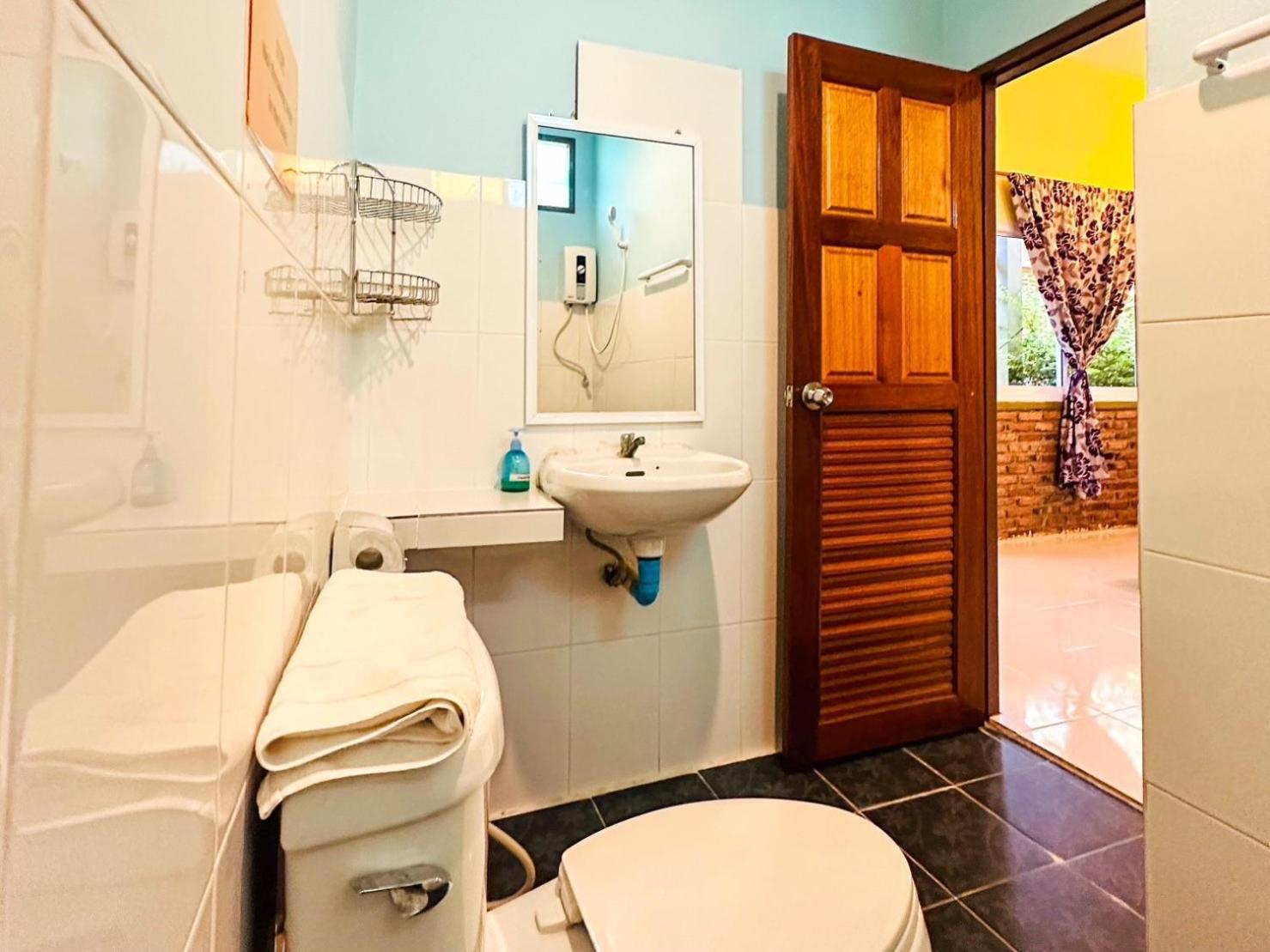 Lanta Baan Nok Casa de hóspedes 2*