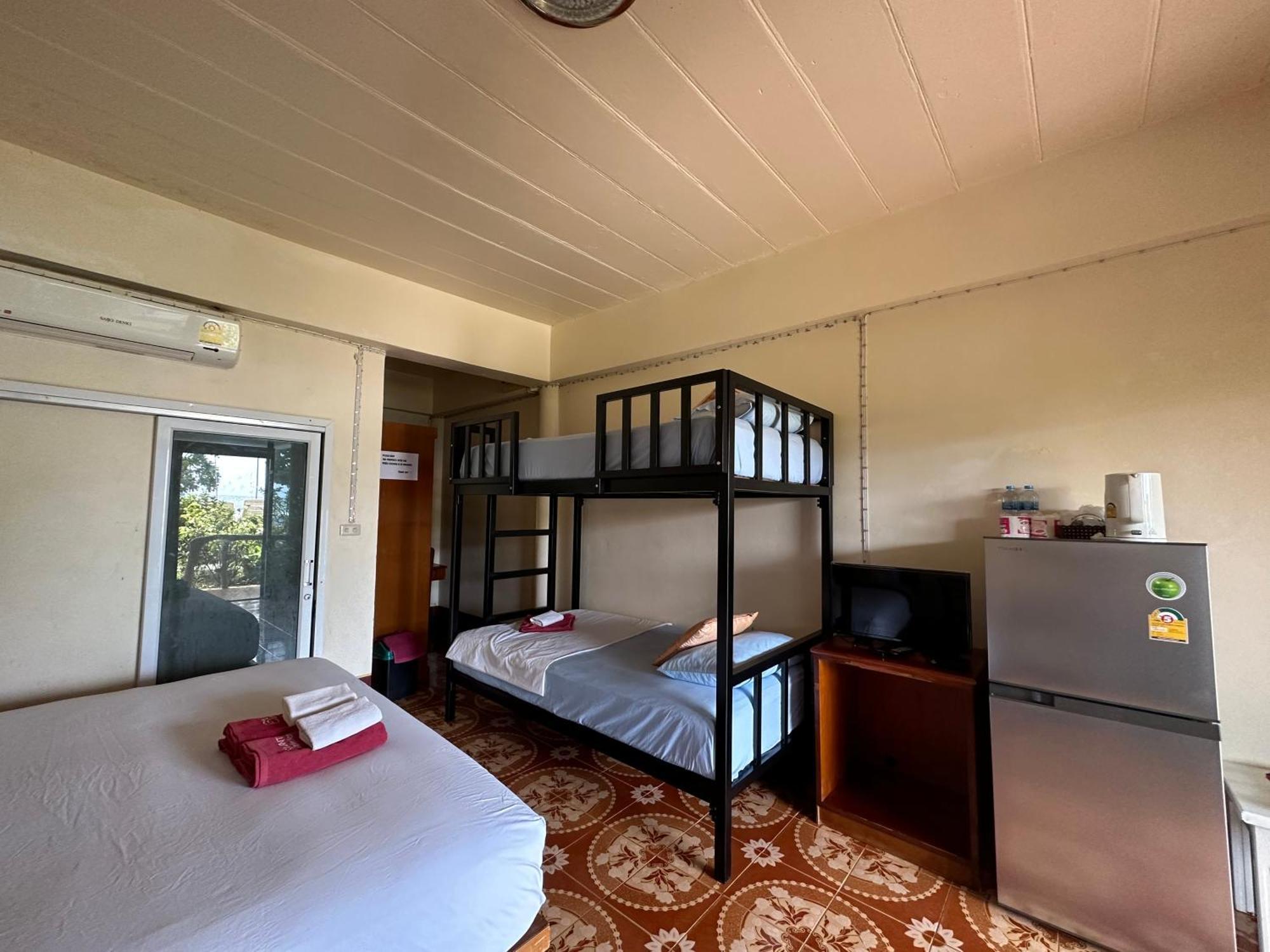 Lanta Garden Guest house 3*