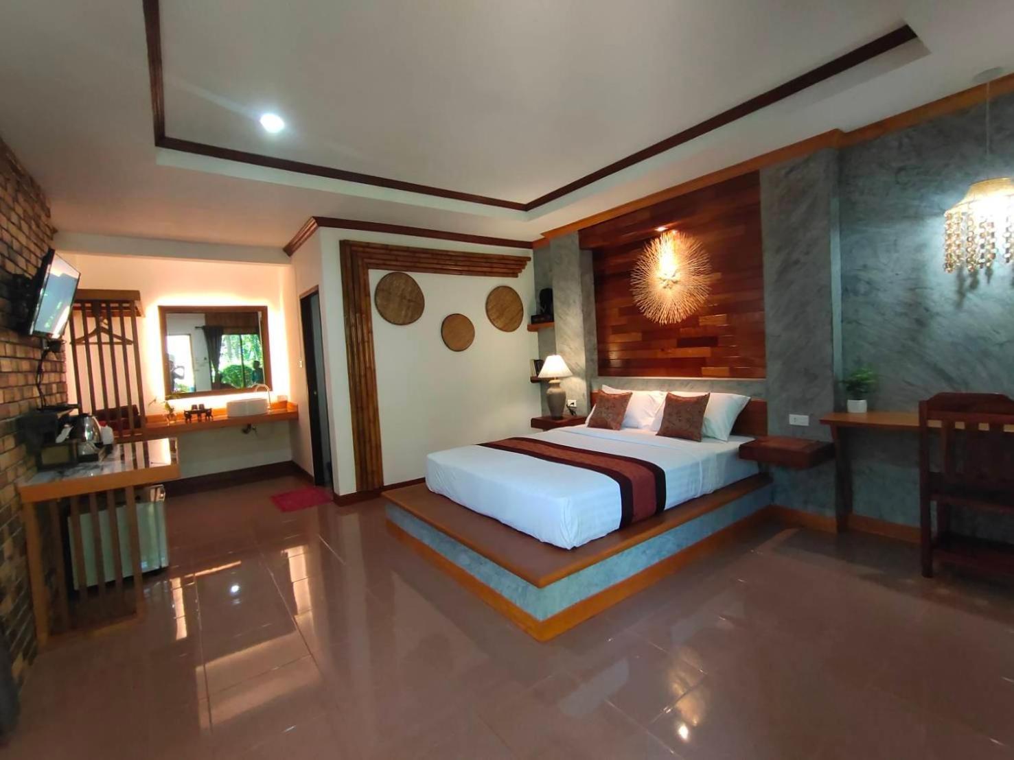 Resort Lanta Riviera 3*