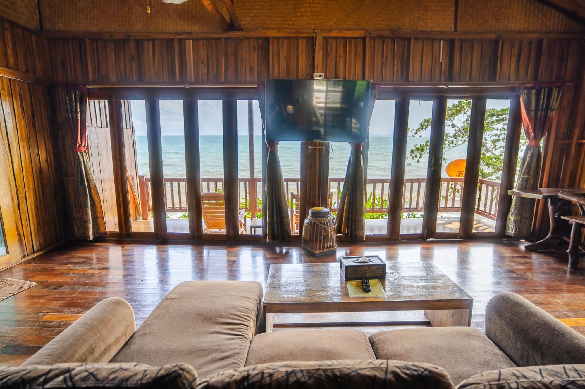 Koh Jum Resort 3*