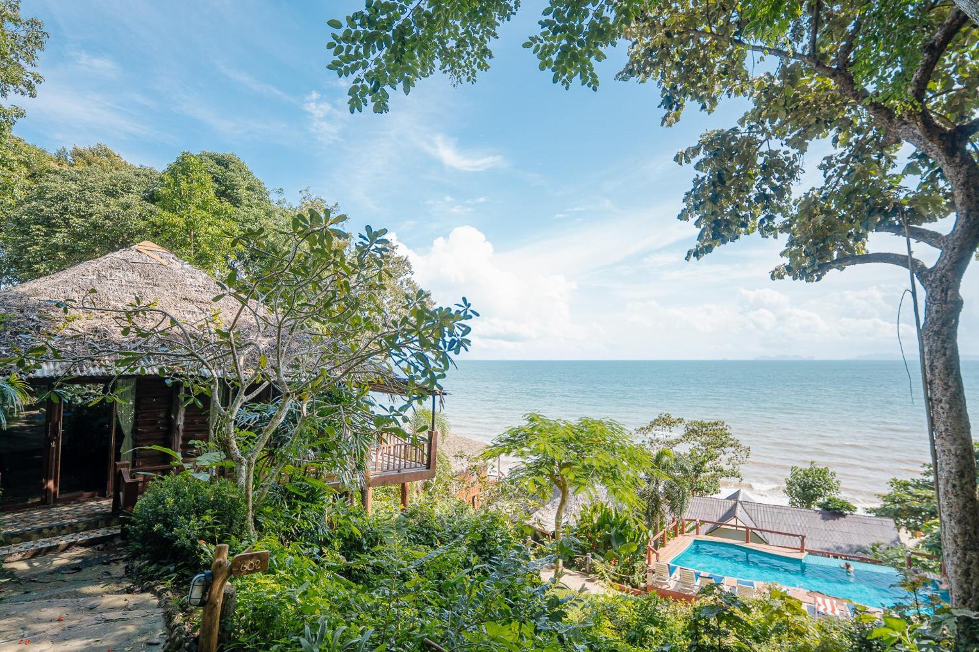 Koh Jum Resort 3*