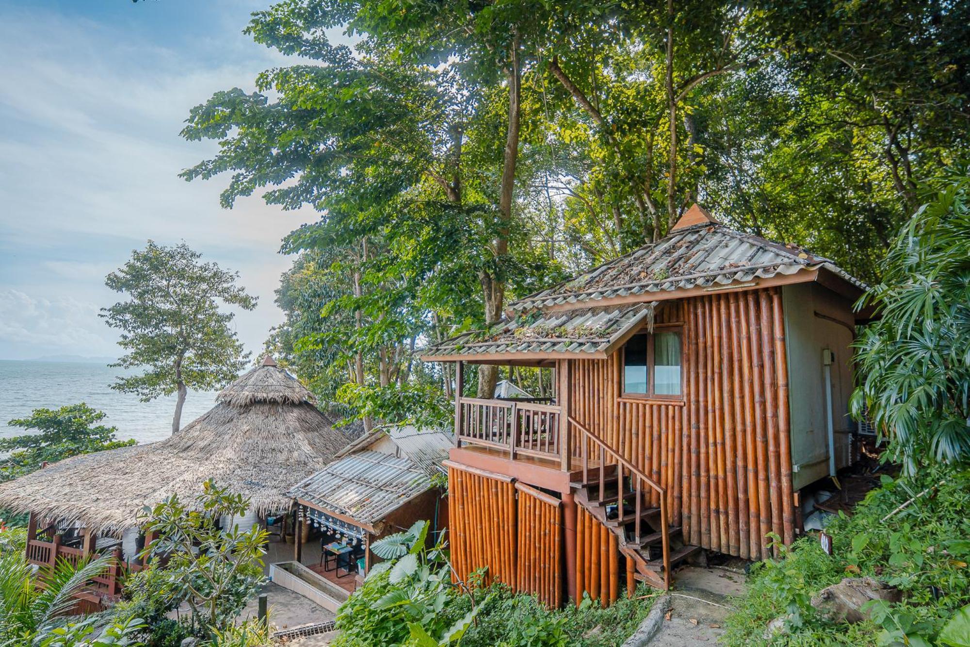 Koh Jum Resort 3*