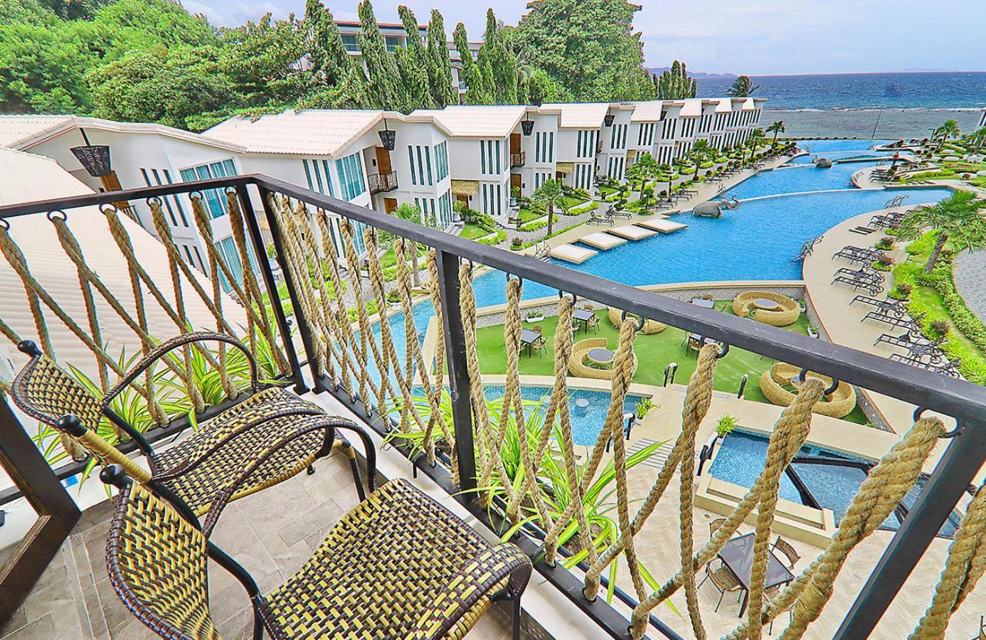 Vannee Golden Sands Beachfront Hotel 4*