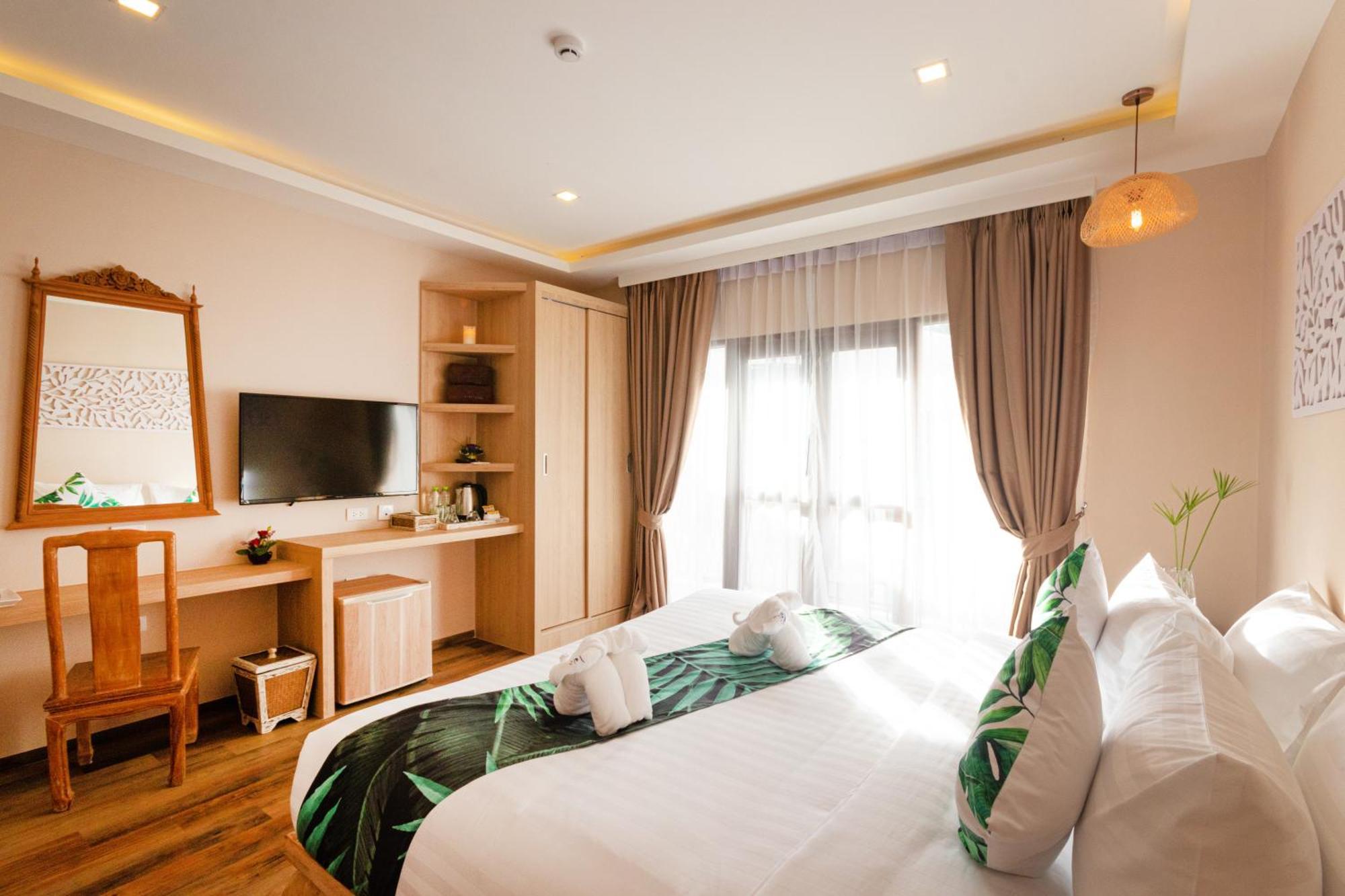 Vannee Golden Sands Beachfront 4*