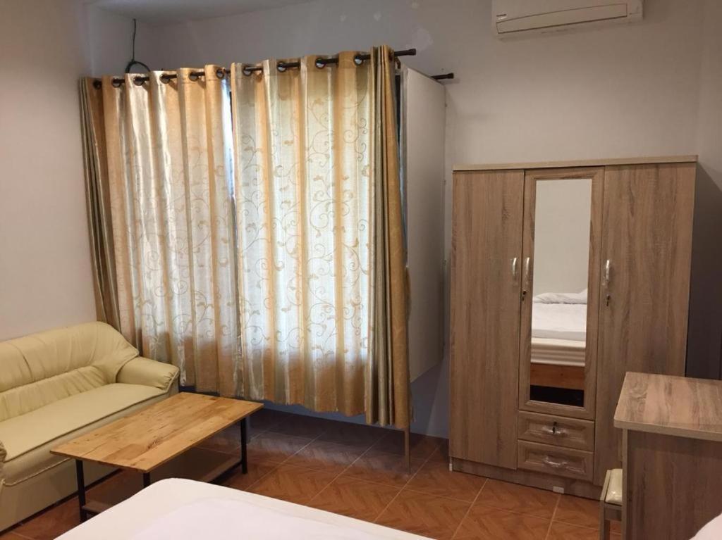 Hostel Sakura House