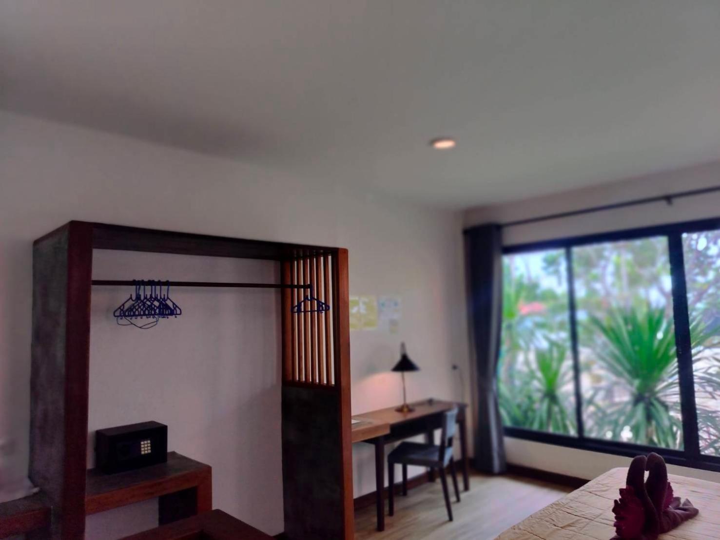 D.r. Lanta Bay Koh Lanta