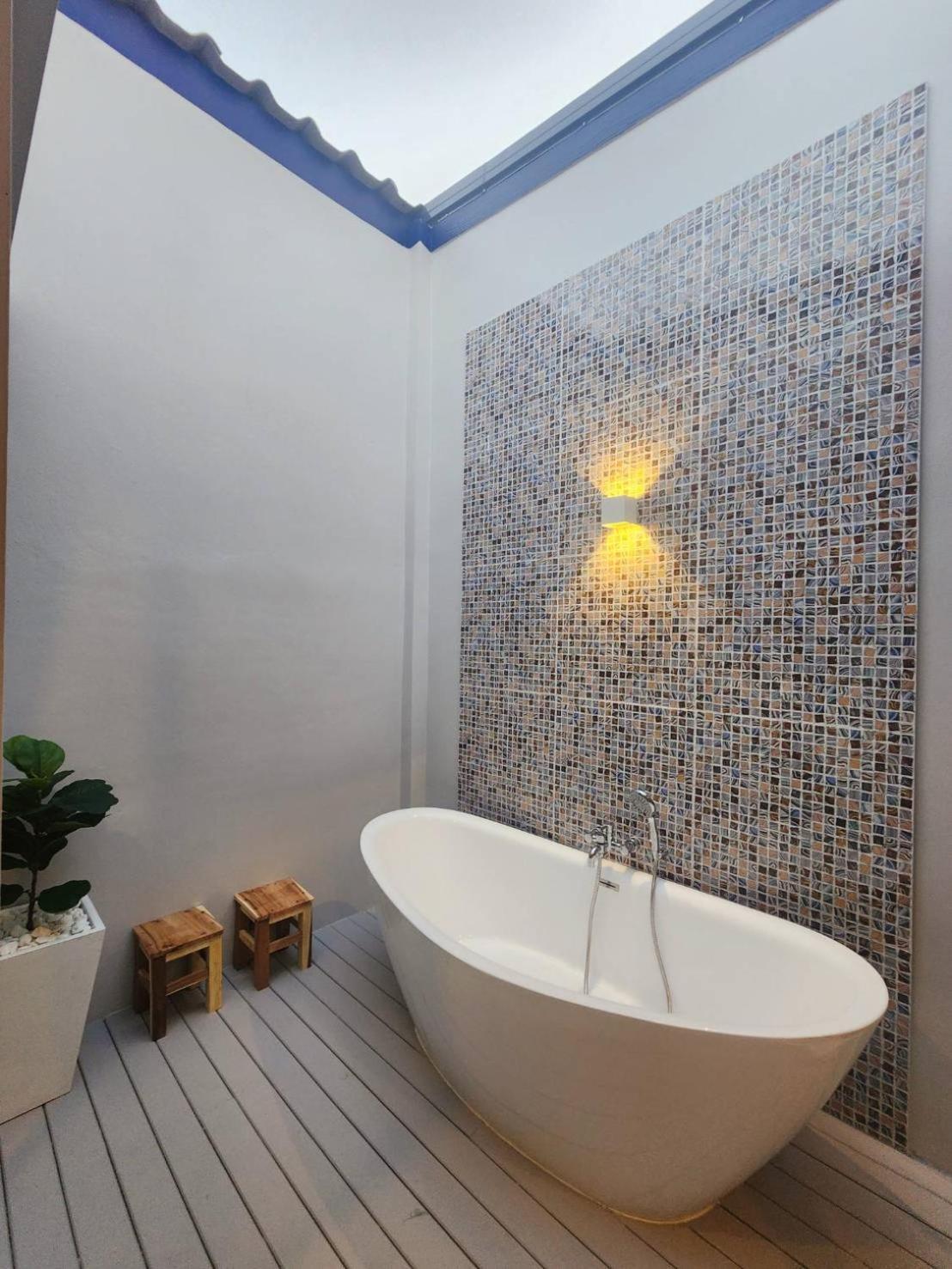 Skyline Resort Ban Khlong Lat Bua Khao