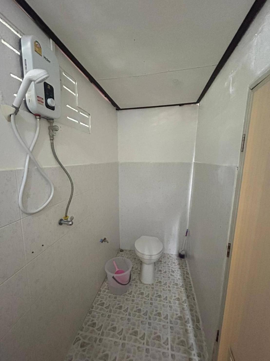Pinks Guest house *