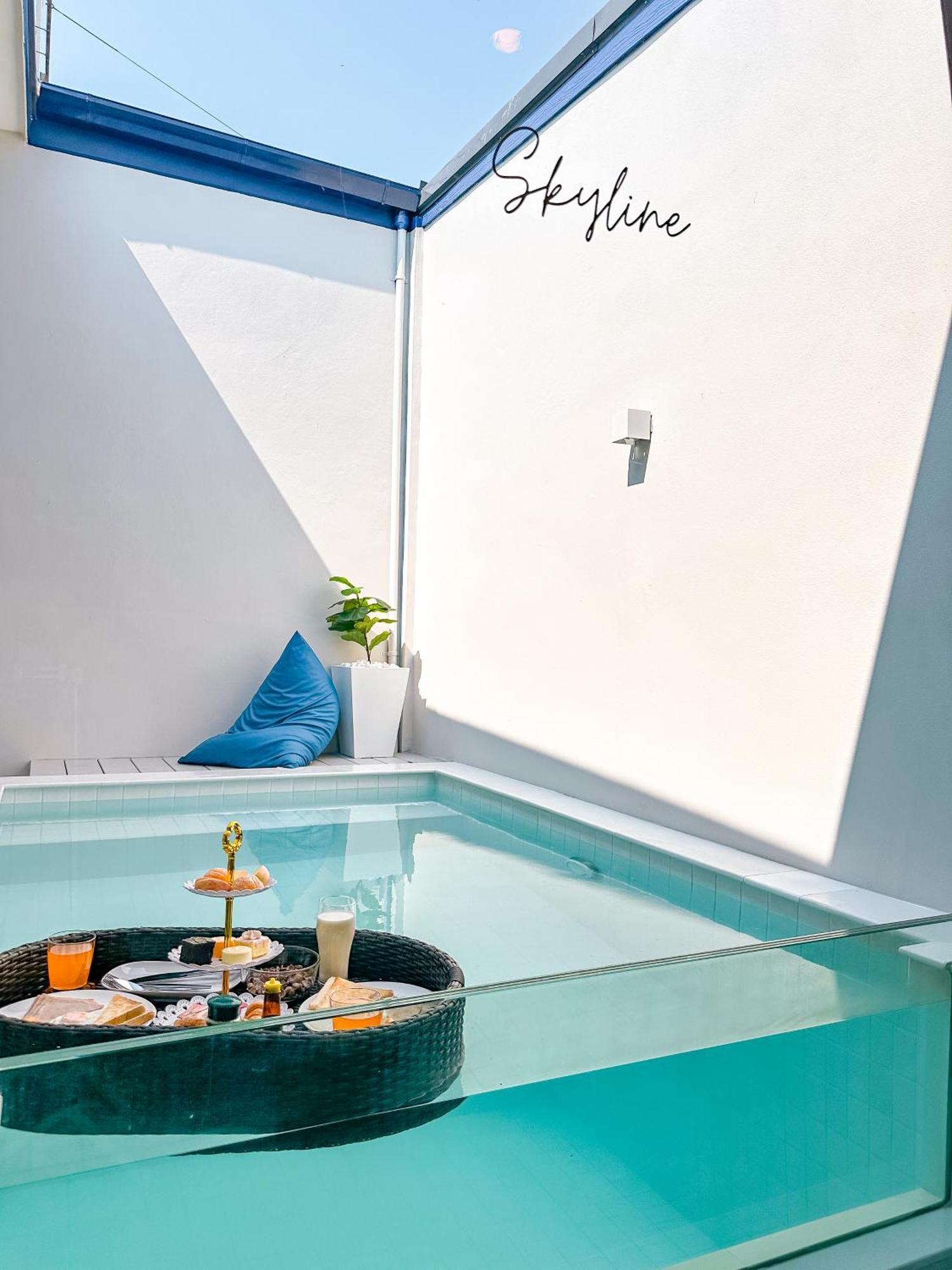 Skyline Resort Ban Khlong Lat Bua Khao