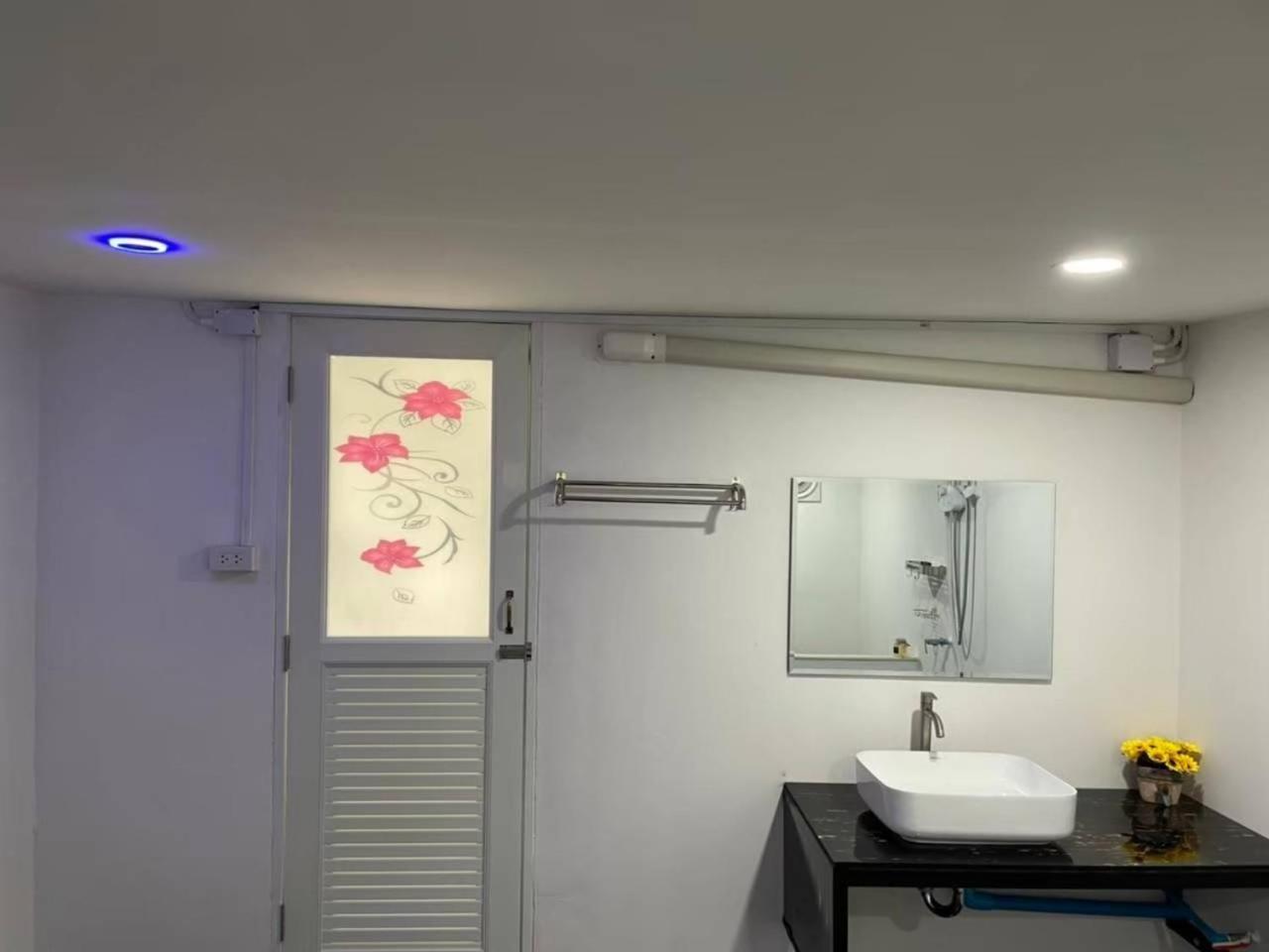 Ingmhok Resort 2*