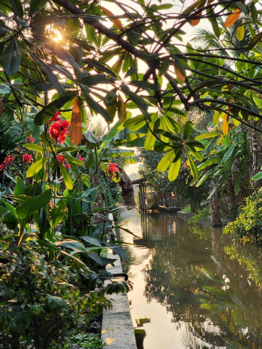 Resort Baan Klong Damnoen Saduak