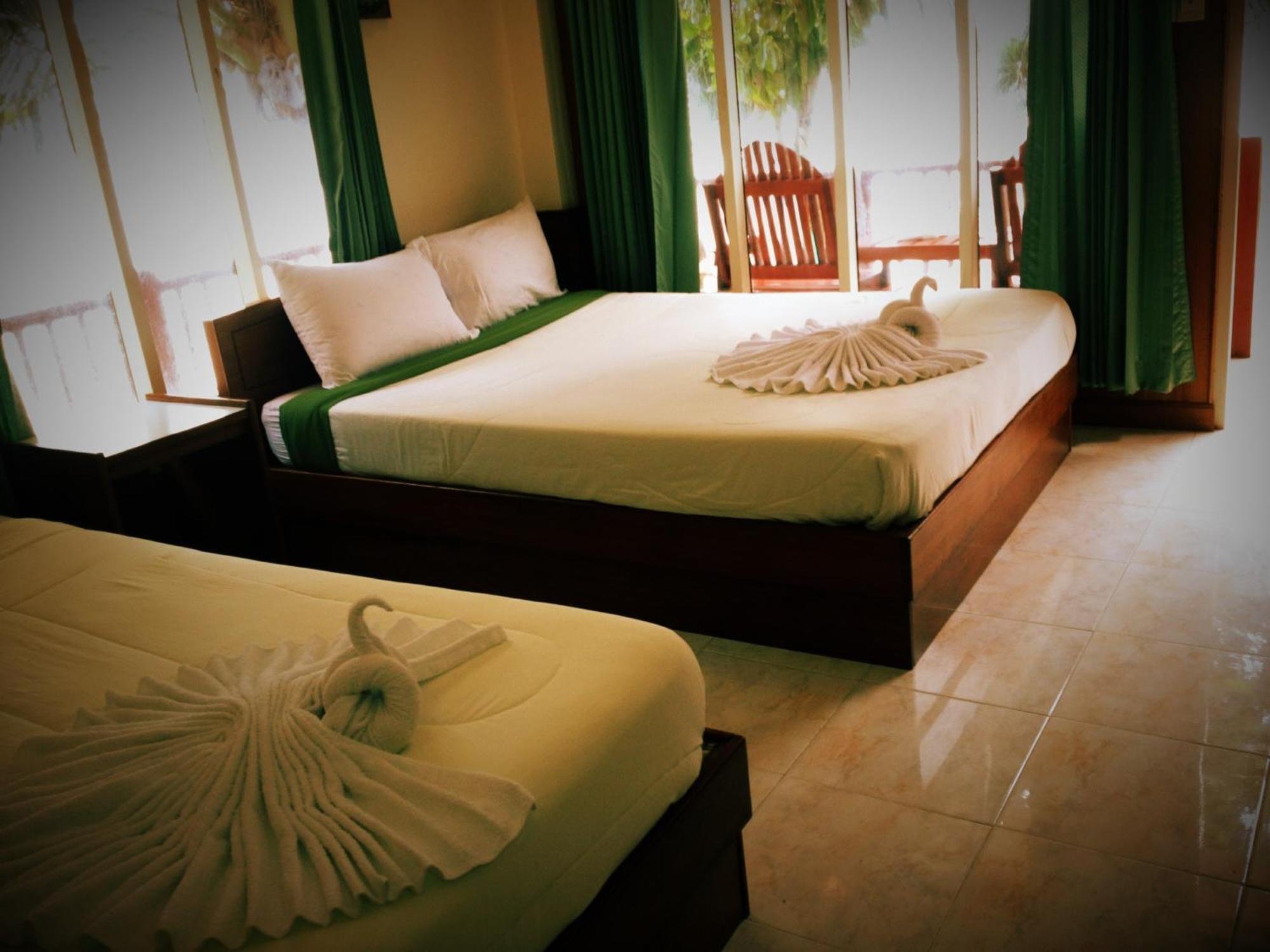 Resort Mr. Black Haad Rin