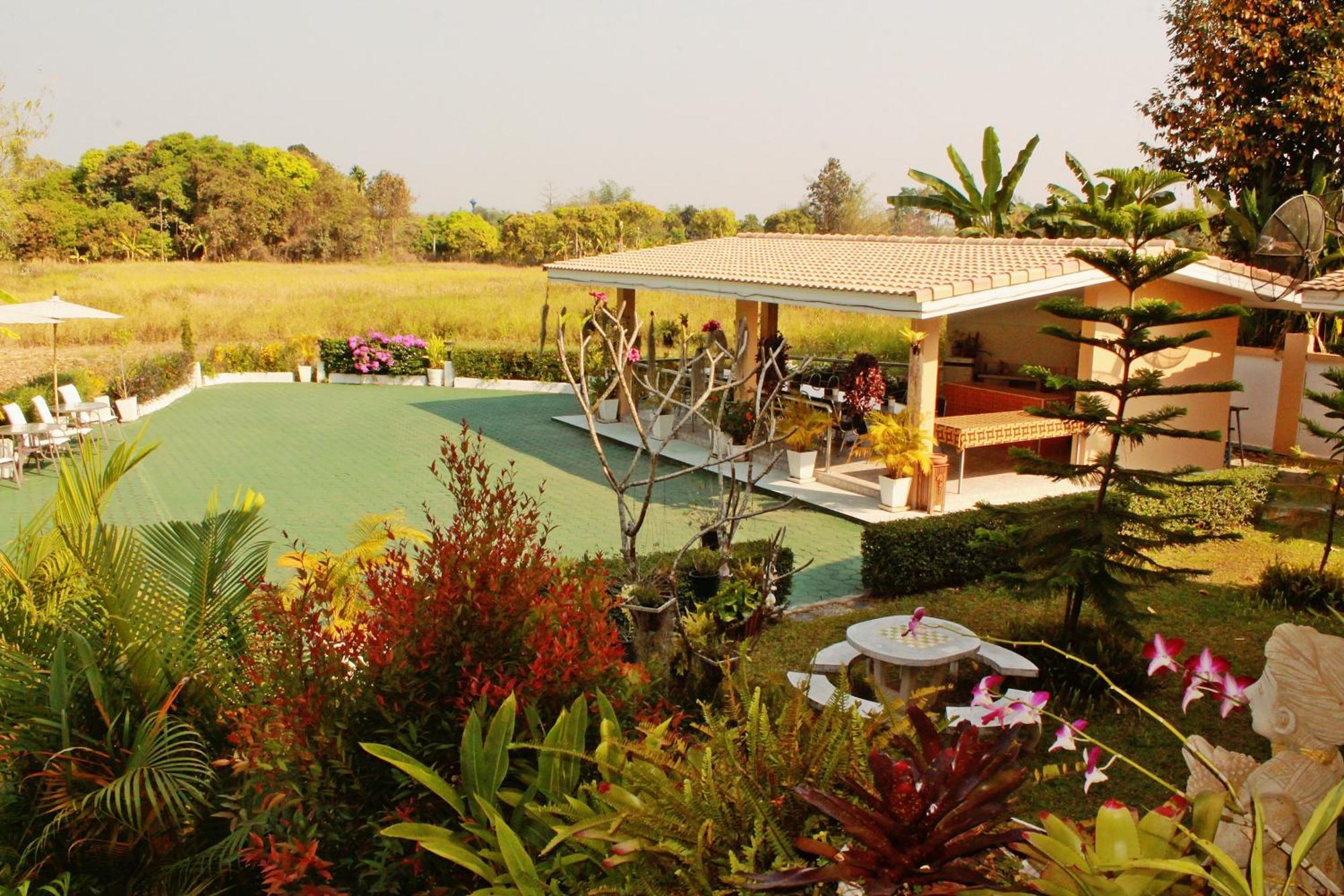 Resort Nok & 4*