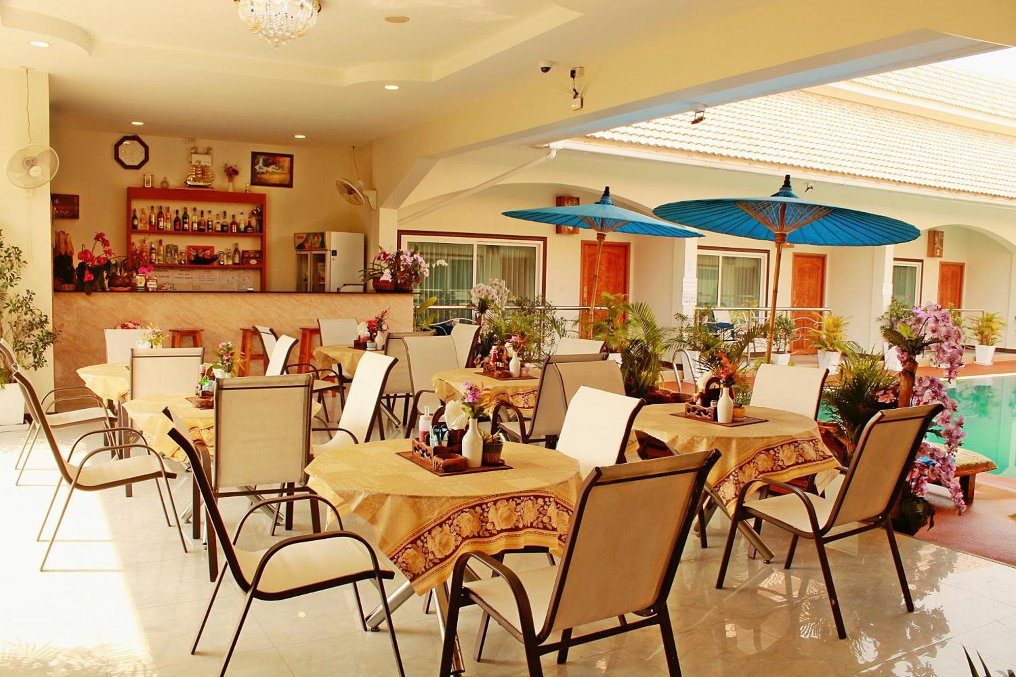 Resort Nok & 4*