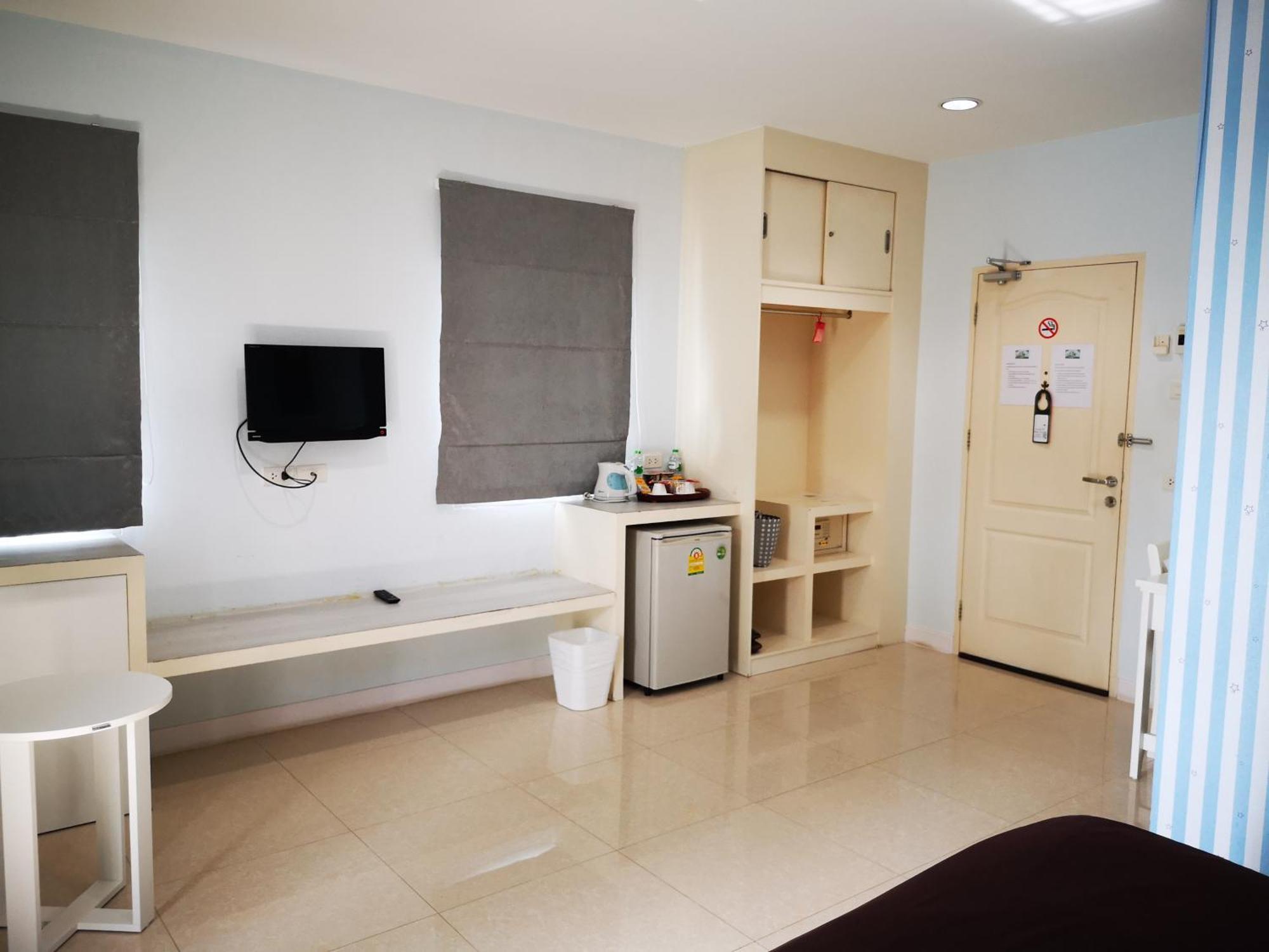 Baanchomchan Homestay *