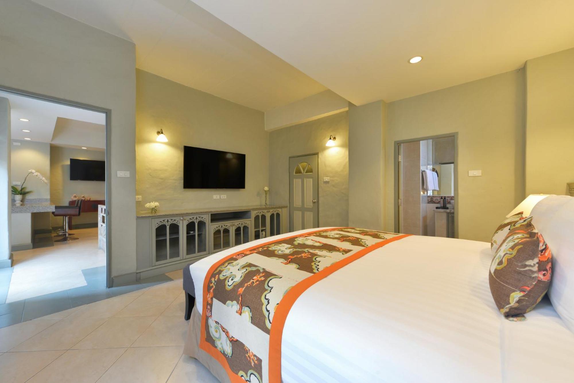Hotel Anantasila HHQ