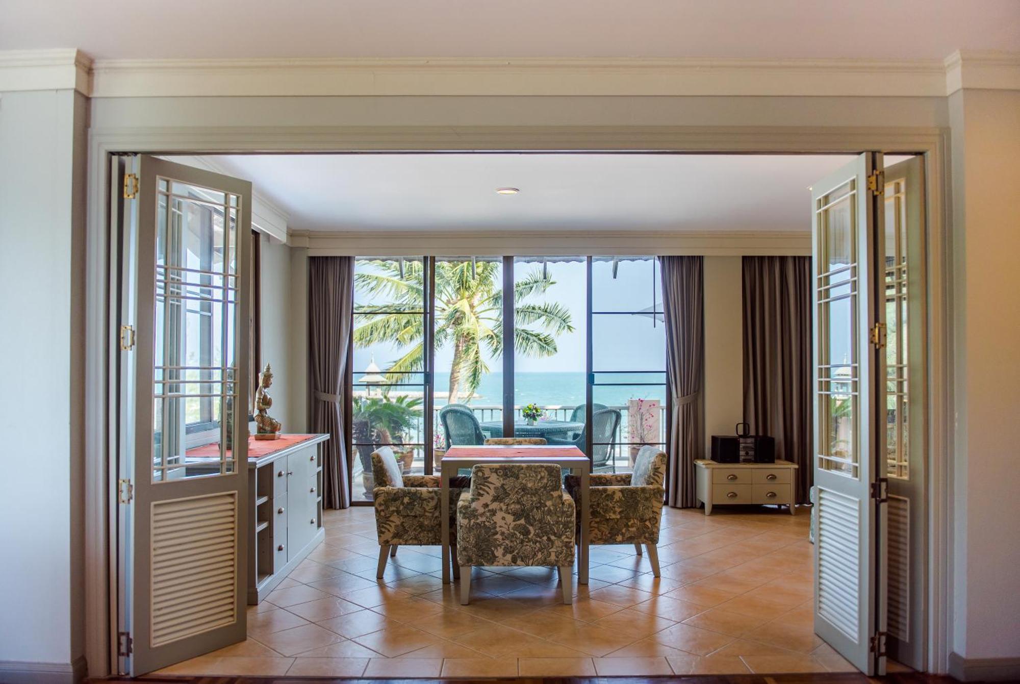 Hotel Anantasila HHQ