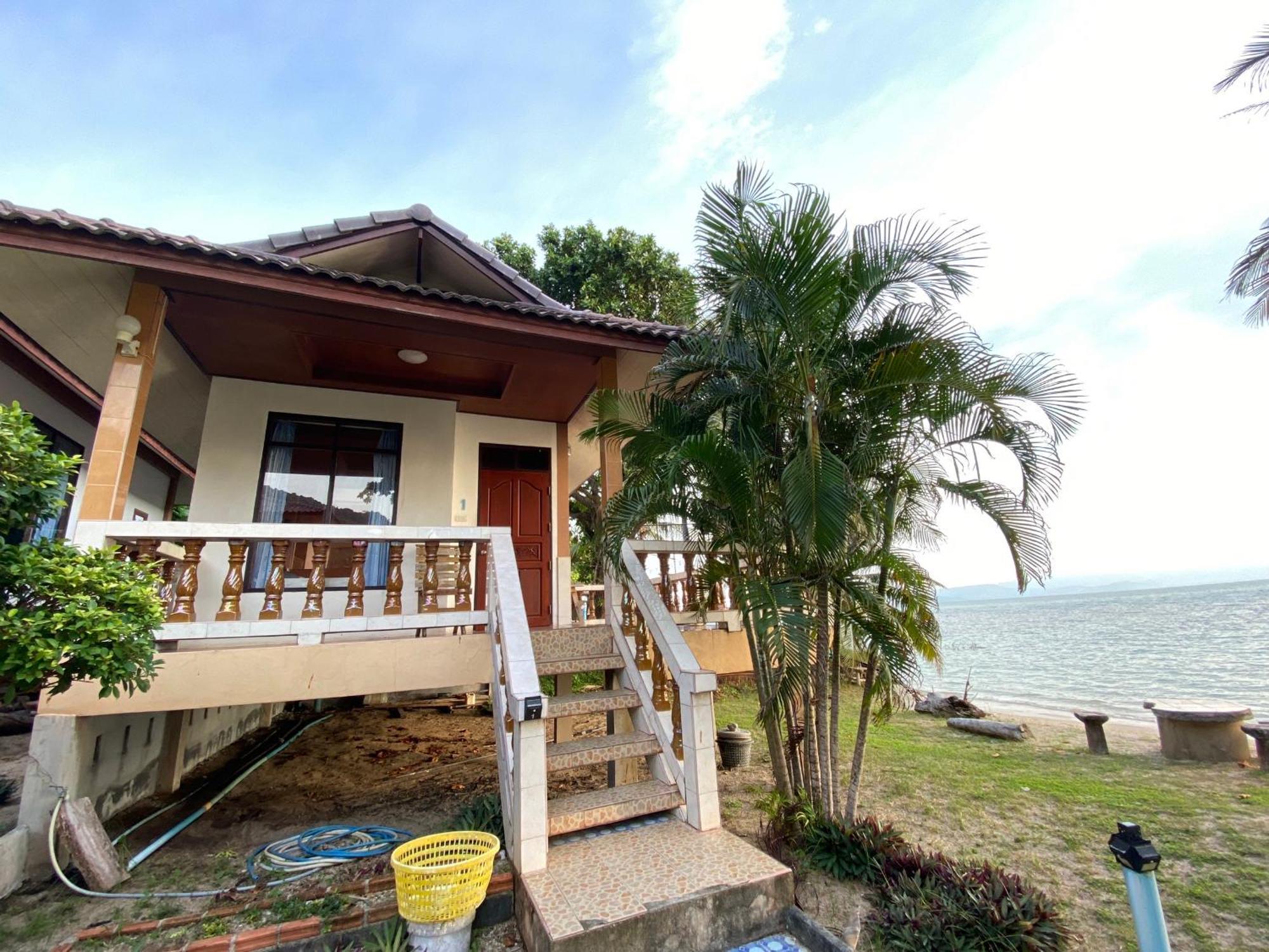 Rainbow Haadrin Koh Phangan 2*
