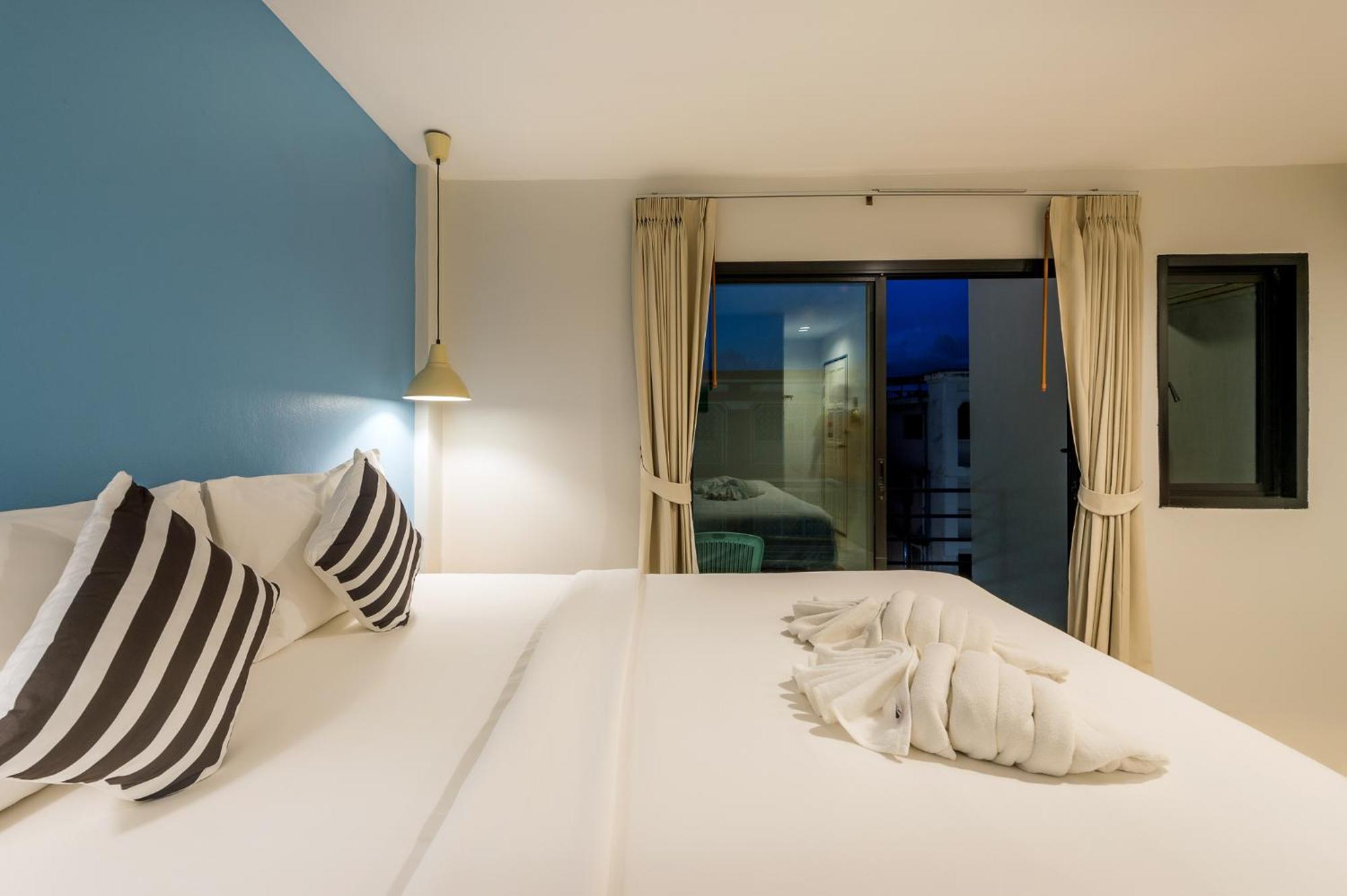 Tiya House & Cafe Hotel