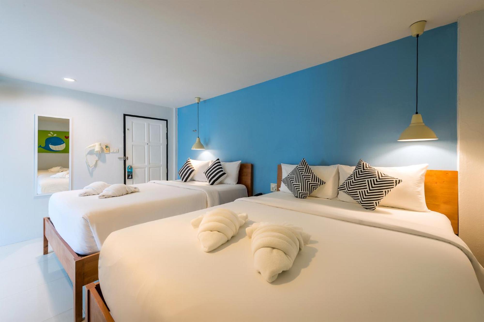 Tiya House & Cafe Hotel