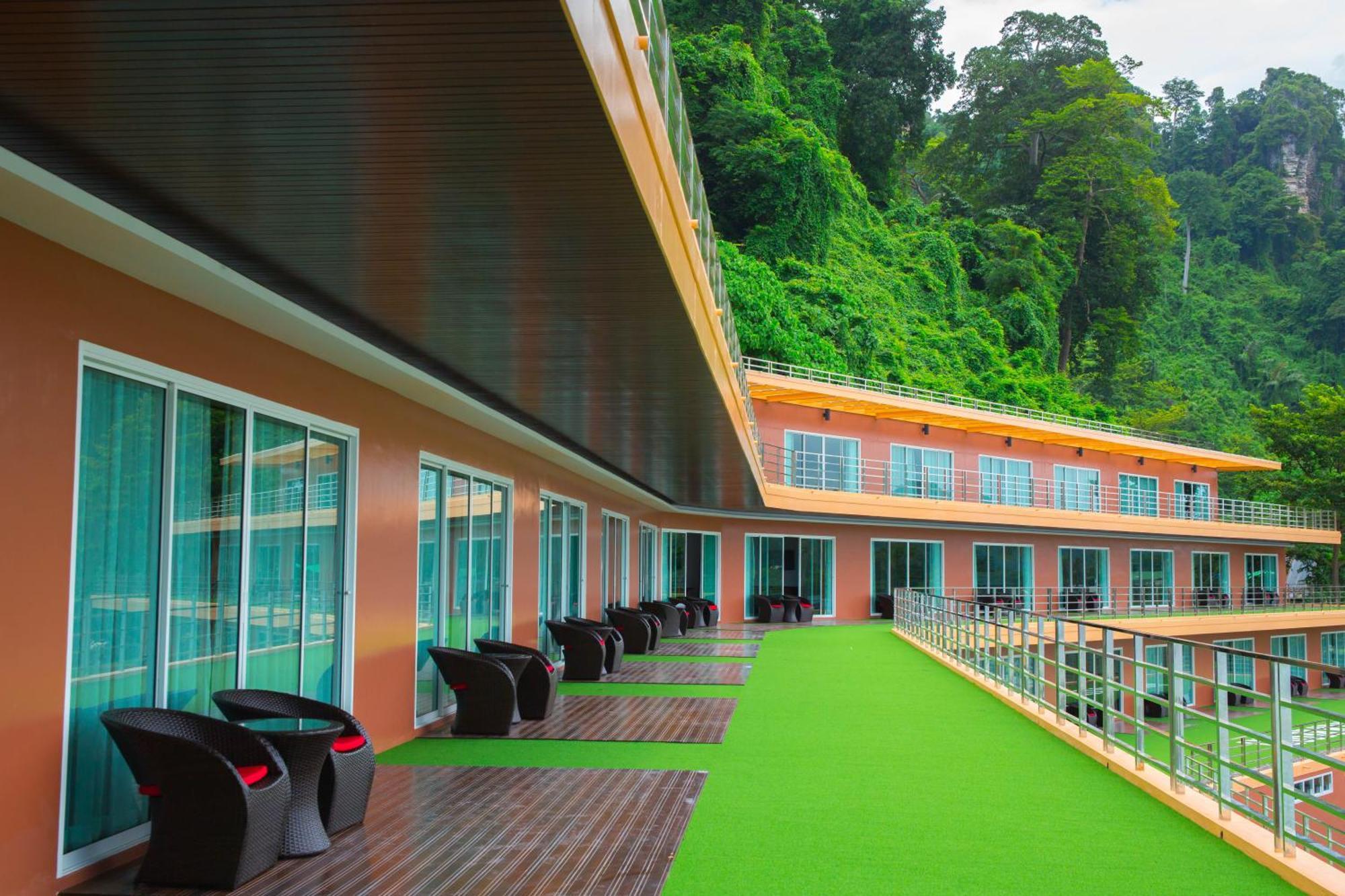 Hotel Cliff 4*