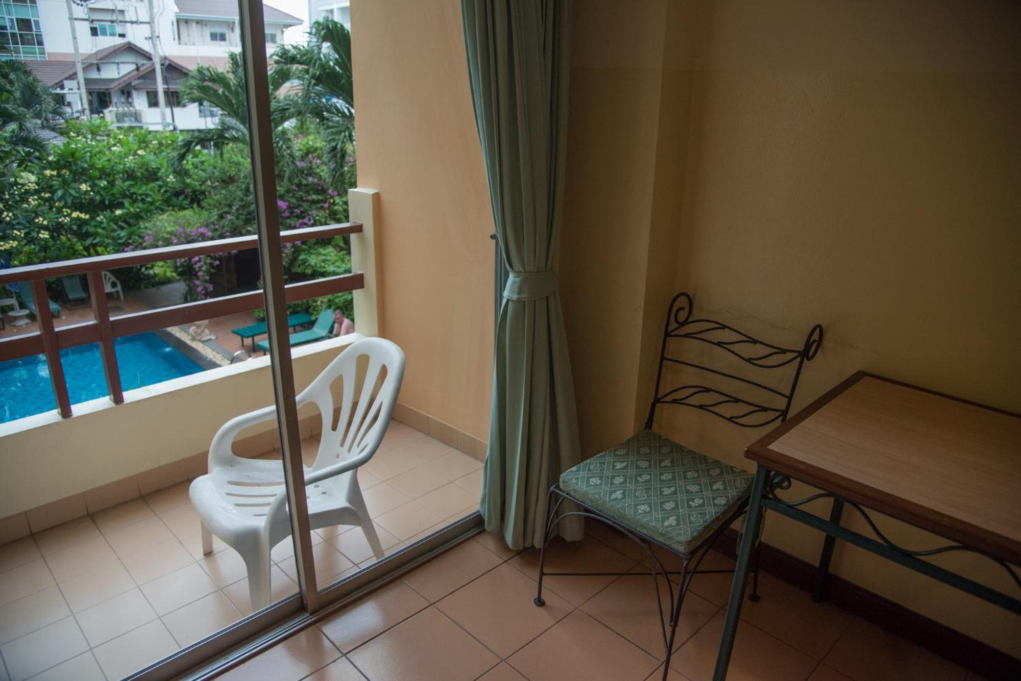 Opey De Place Hotel