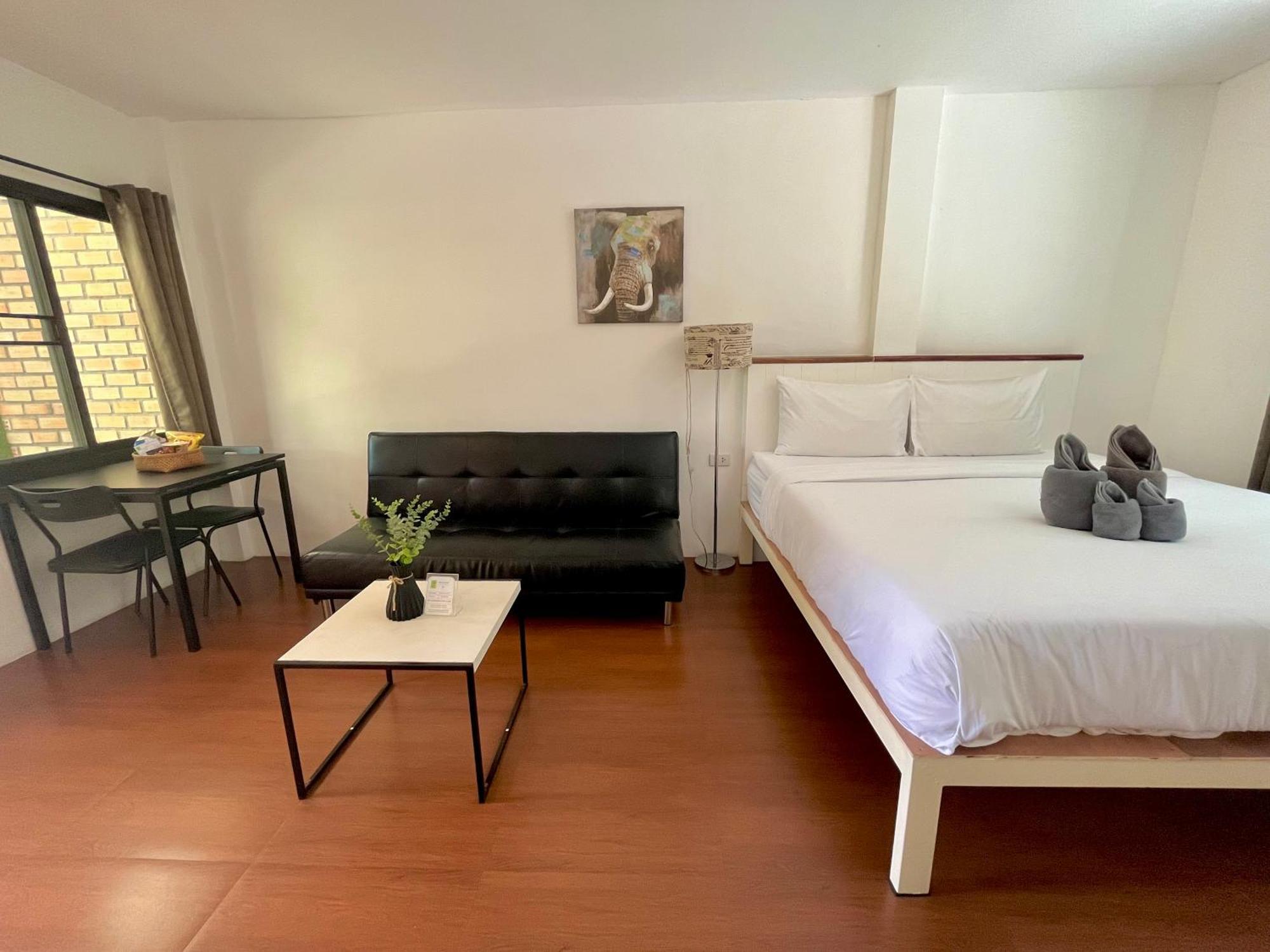 Field-d House 3*