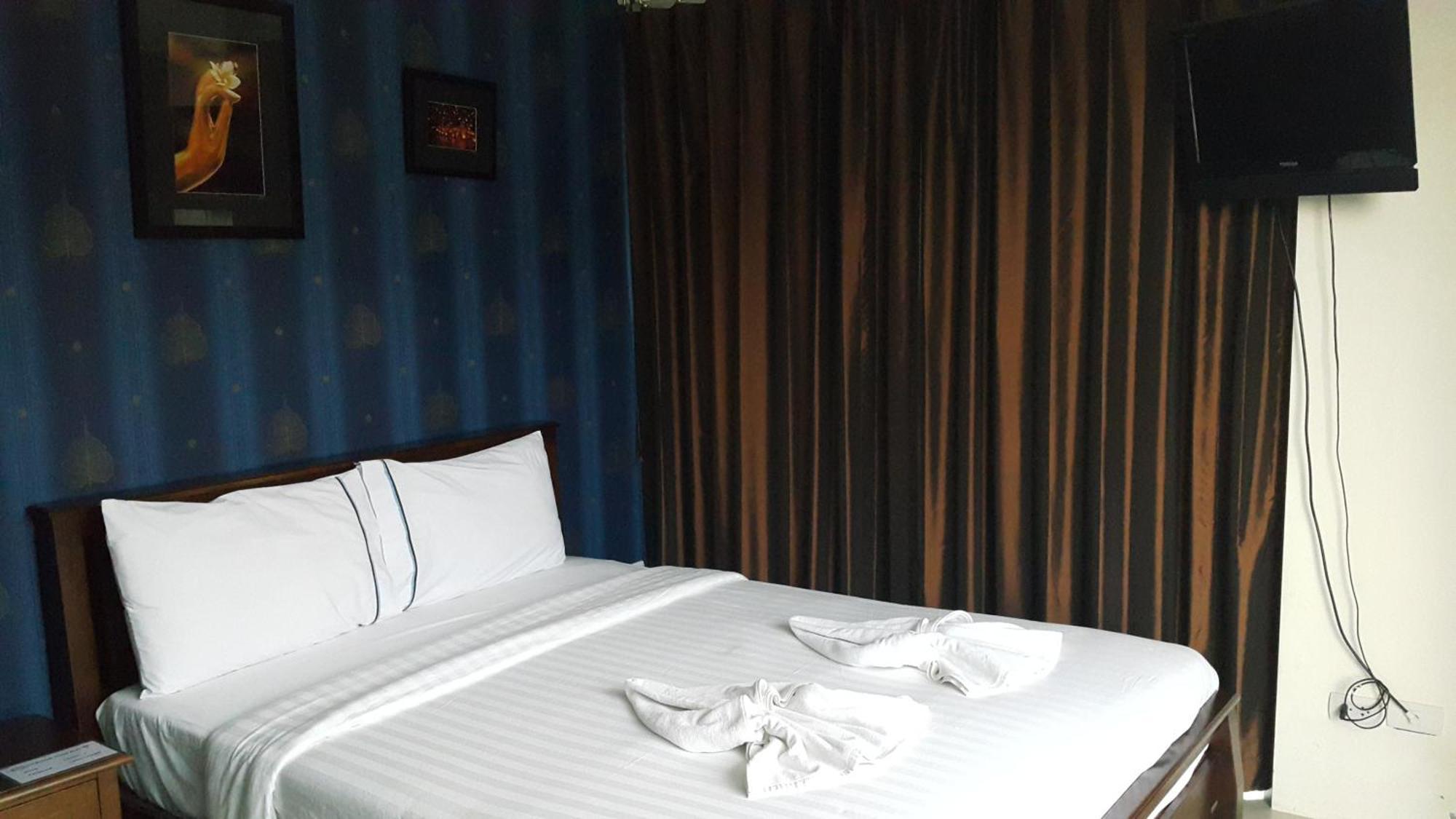 Chatchada House 3*