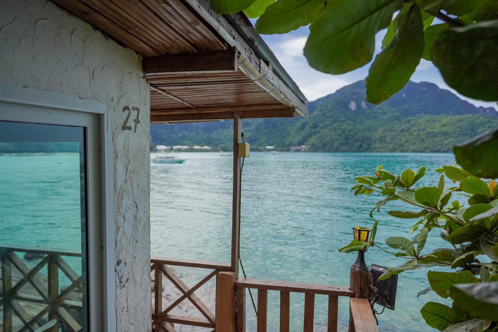 Cozy Seafront Phi Phi Don