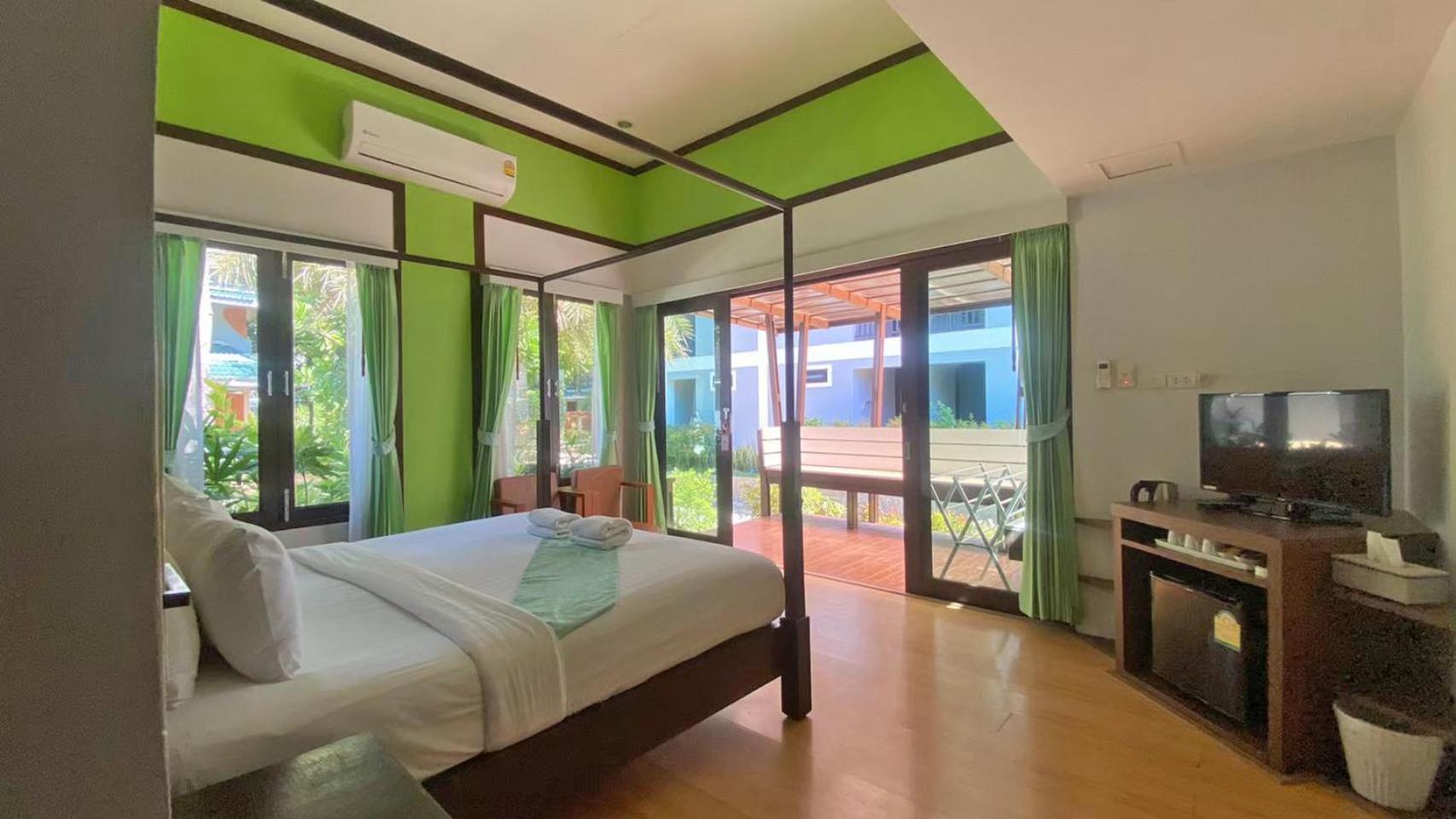 Andaman Phi Phi Don