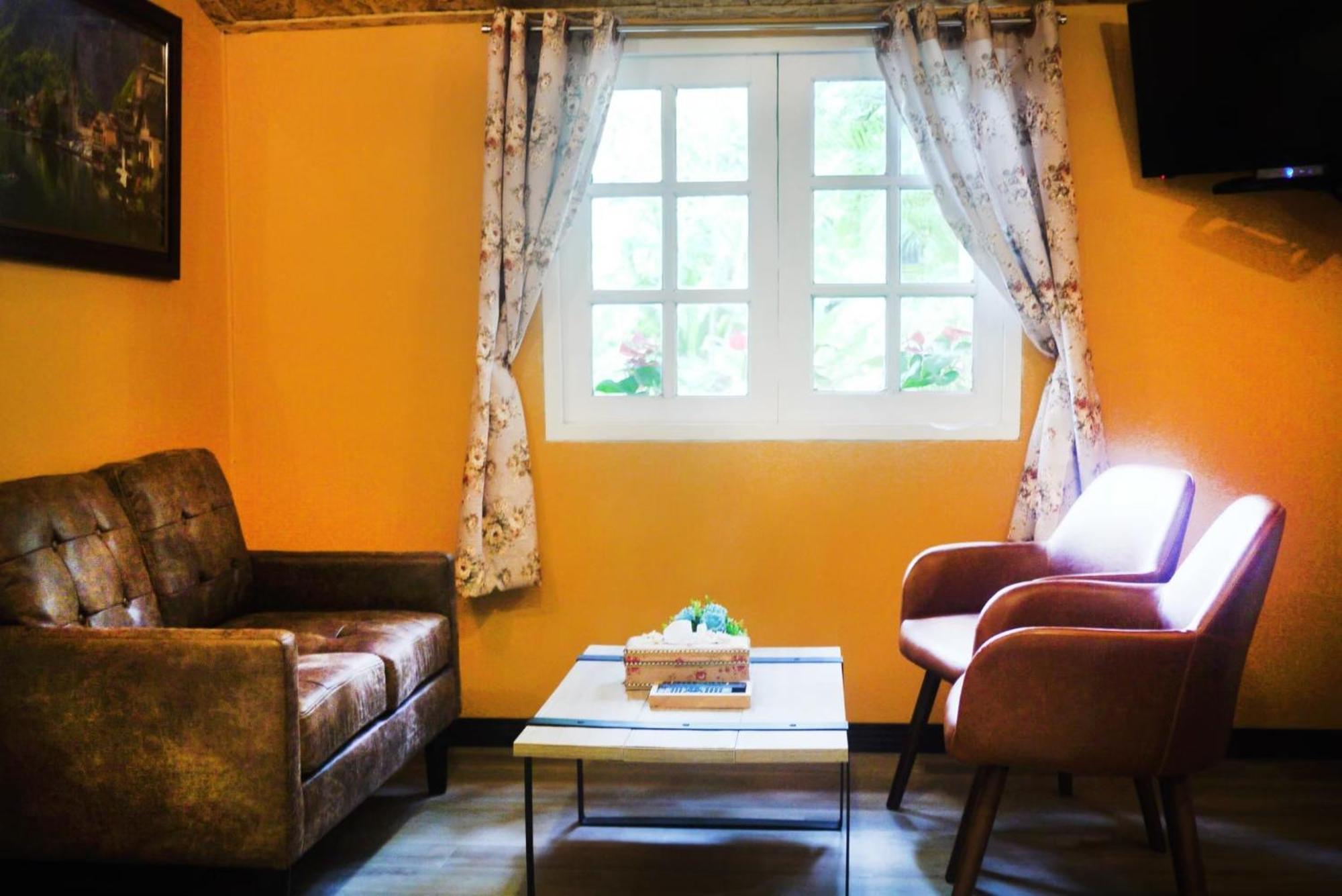 Resort Rimkao Valley Suan Phueng