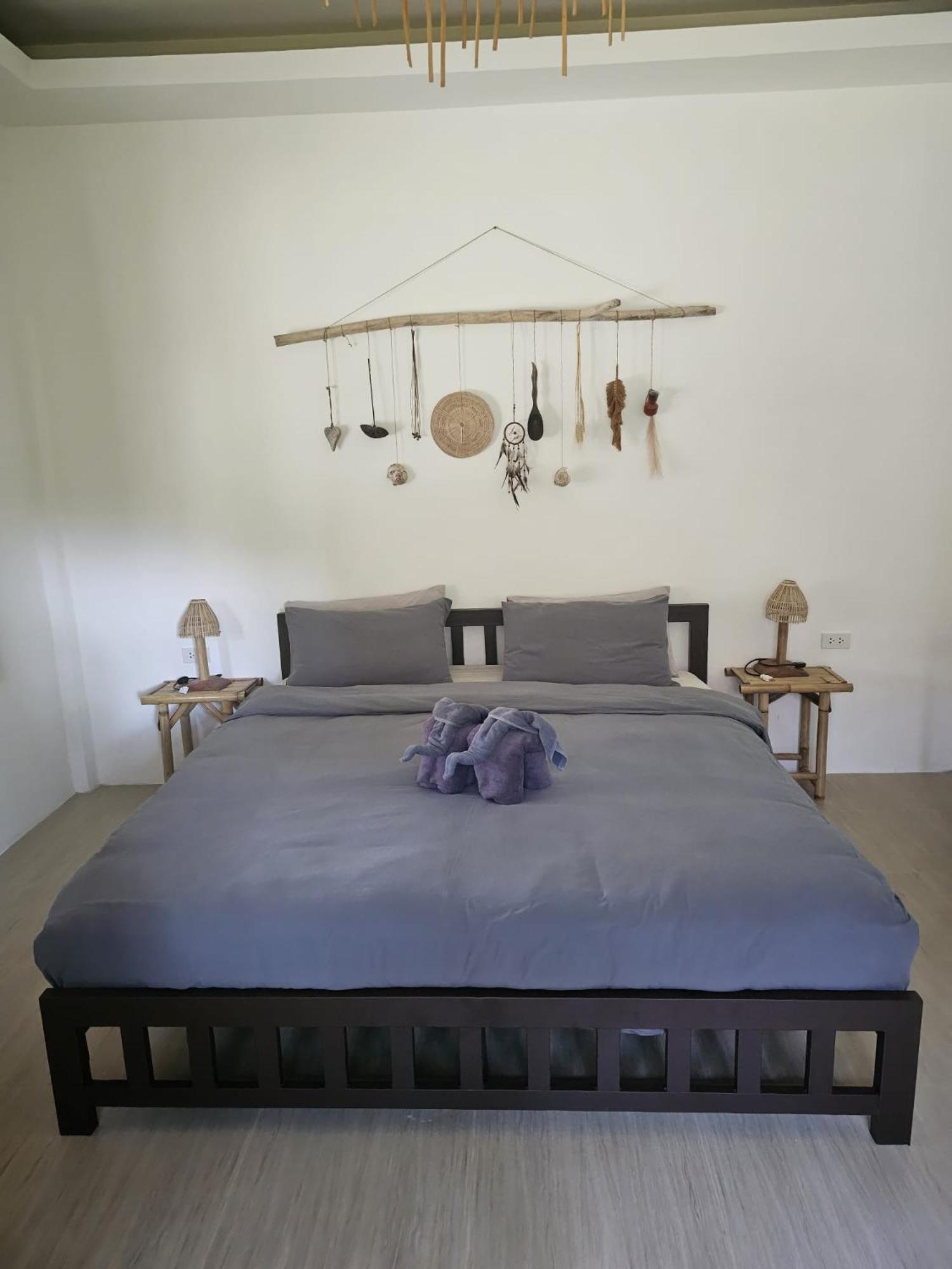 The Mellow Mango * Koh Lanta