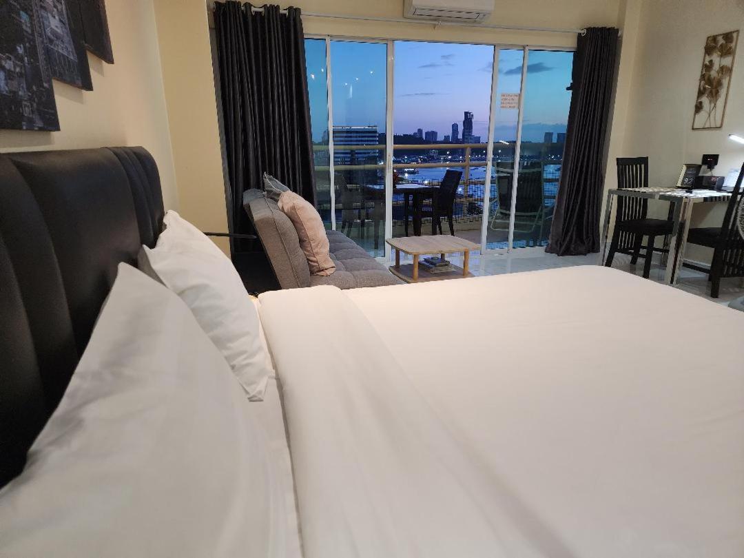 Apartment View Talay6 Pattaya