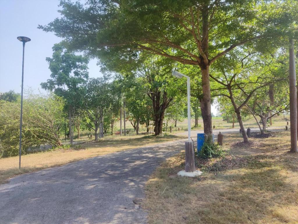 Banrai Pornsawun Suan Phueng