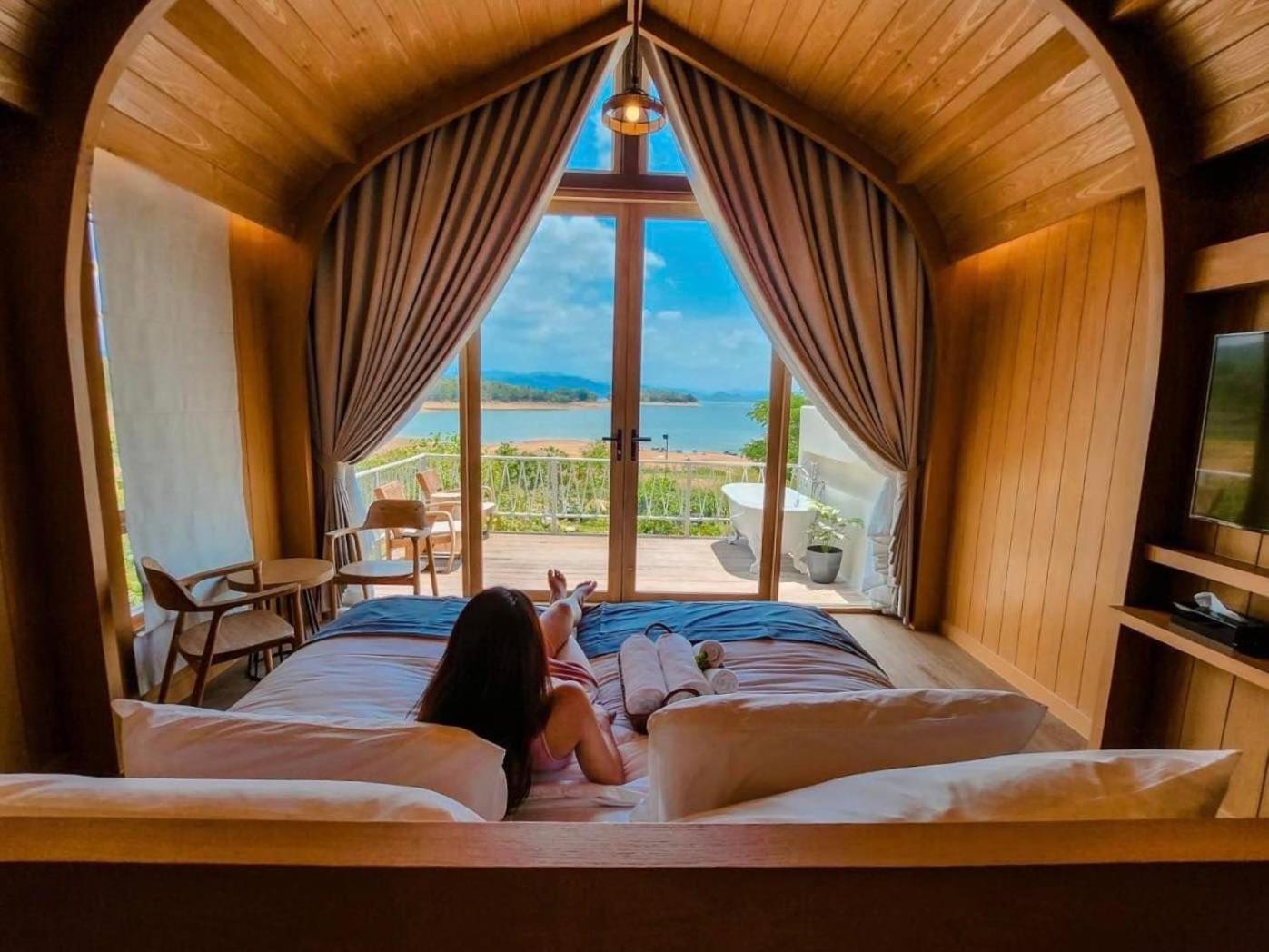 Le La And Resort Kaeng Krachan