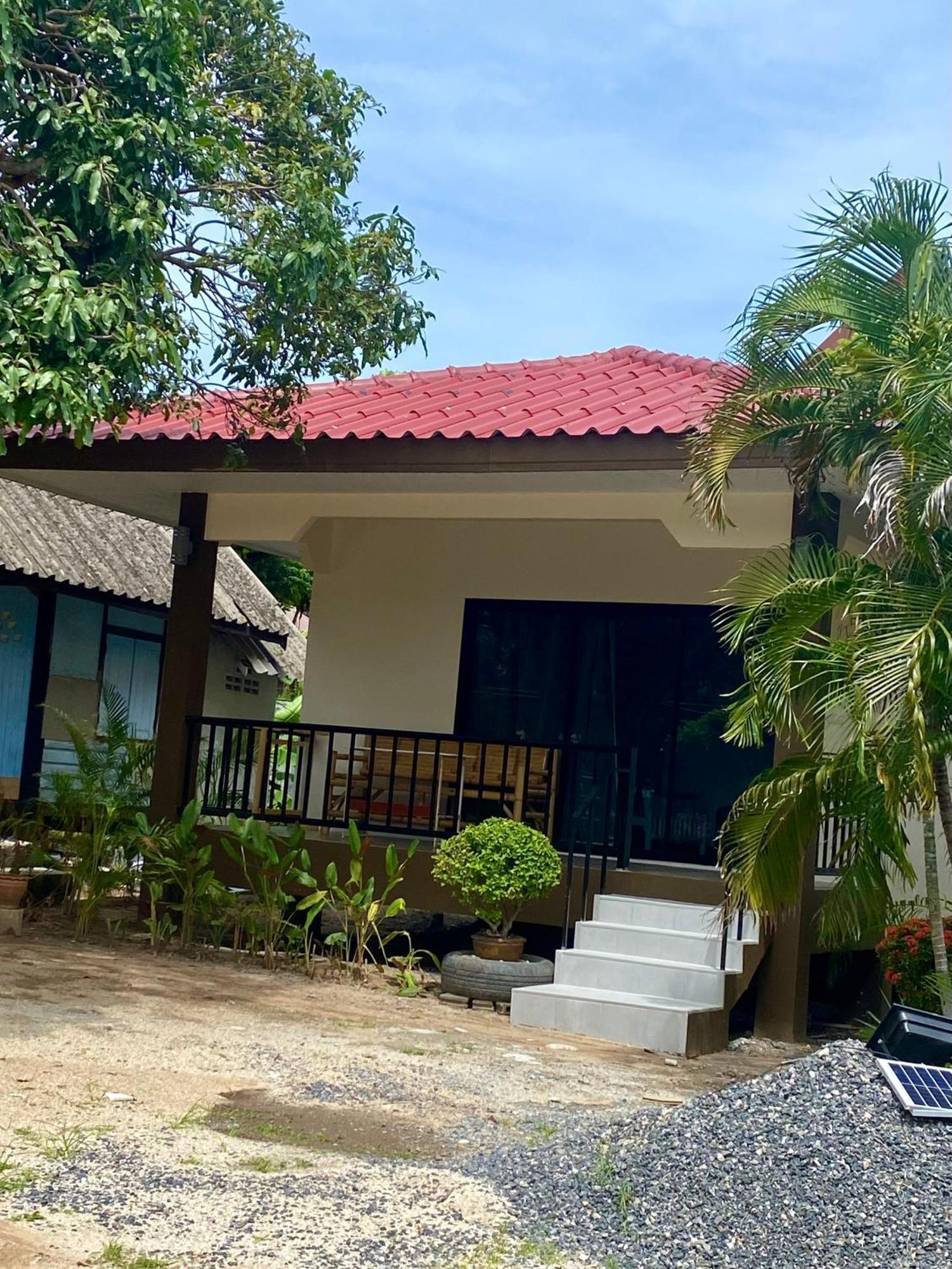Rainbow Haadrin Koh Phangan 2*