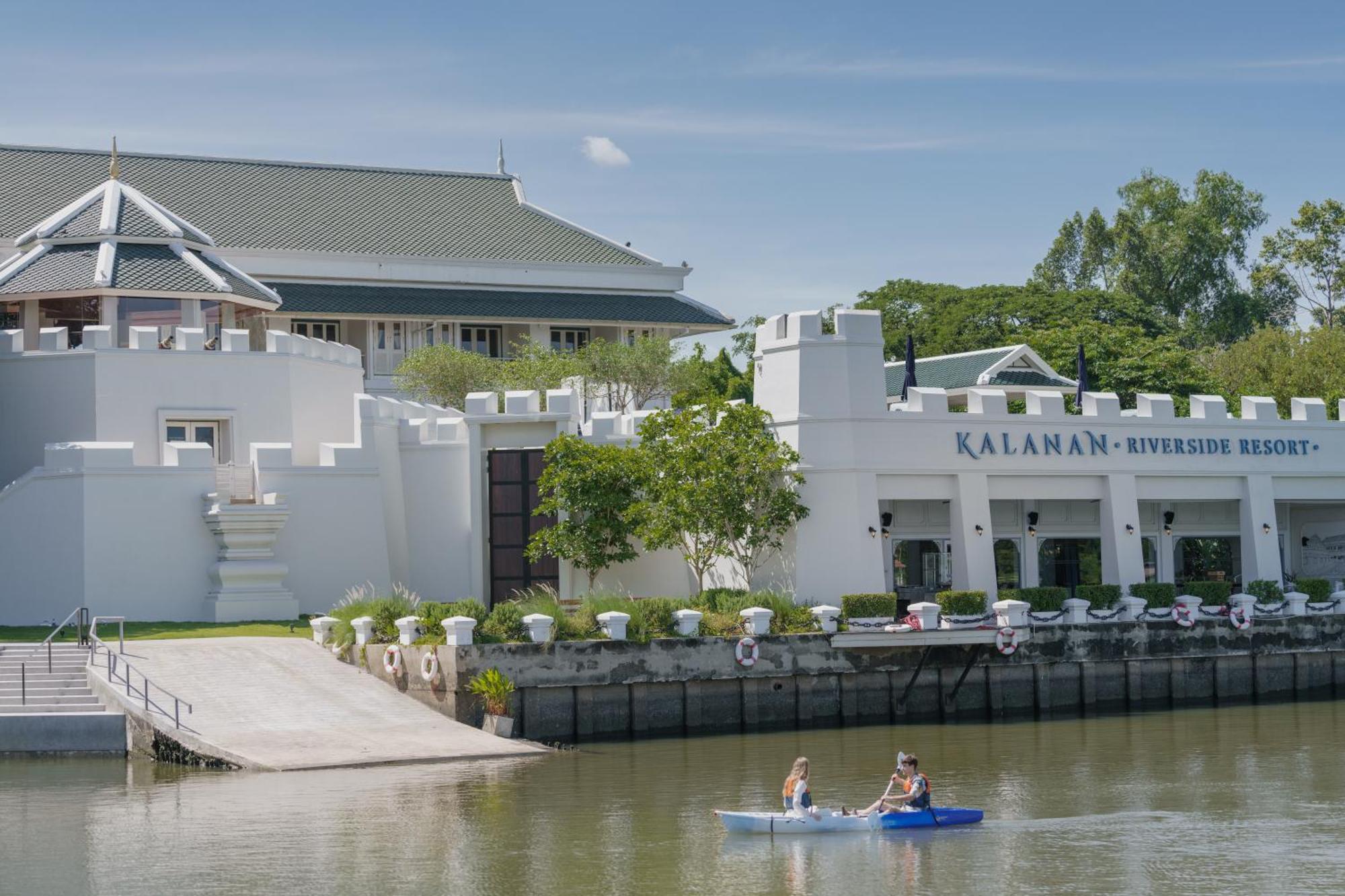 Hotel Kalanan Riverside Nonthaburi