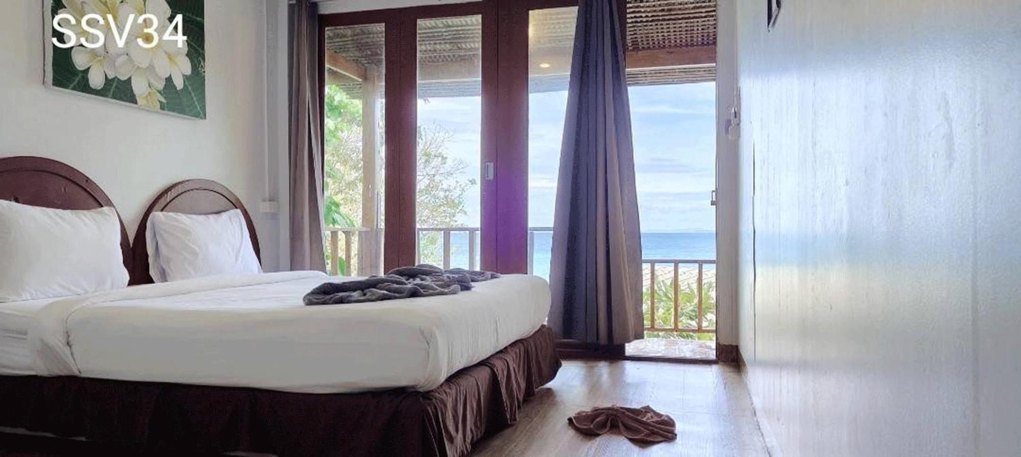 Cozy Seafront Phi Phi Don