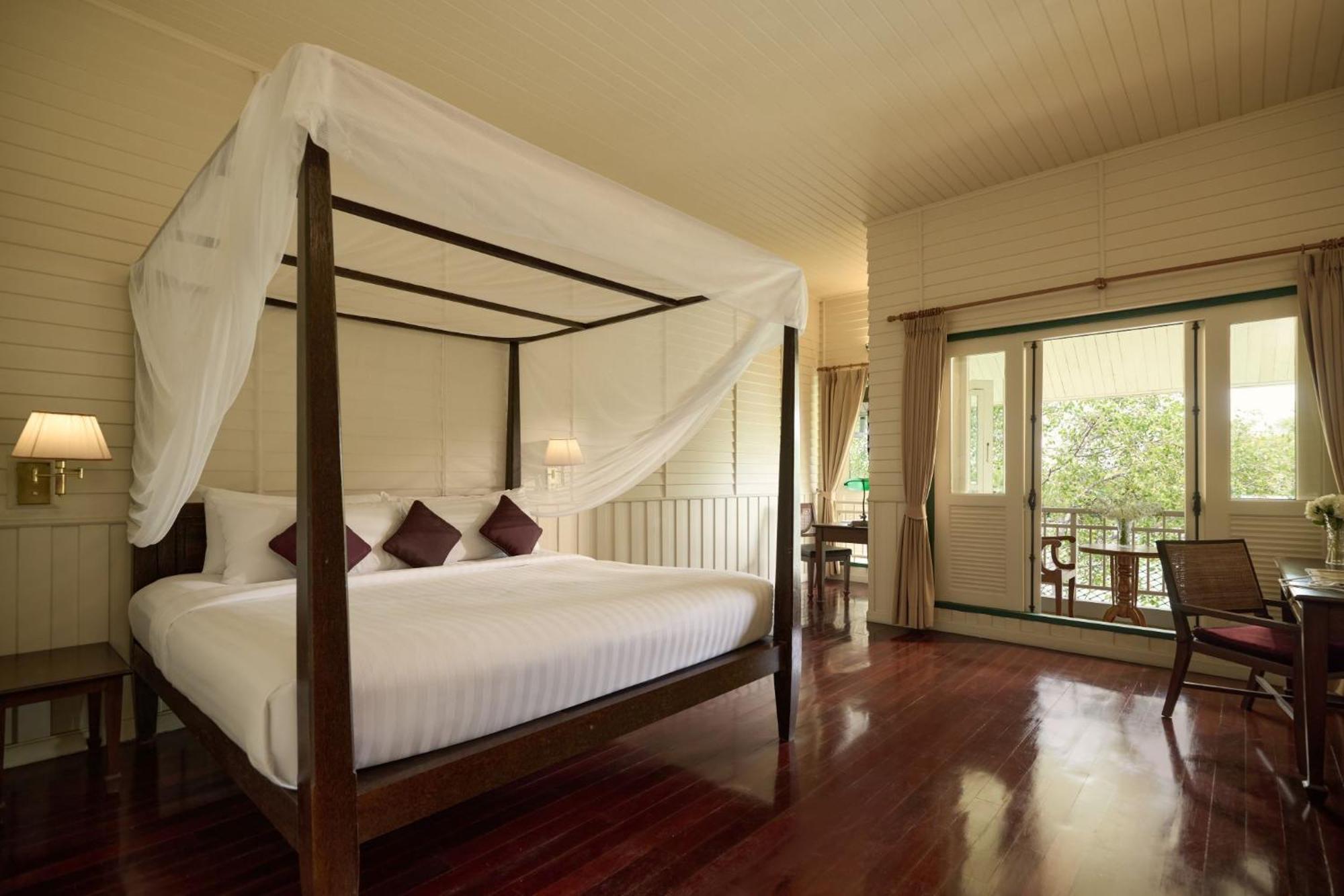 Kalanan Riverside Hotel 4*