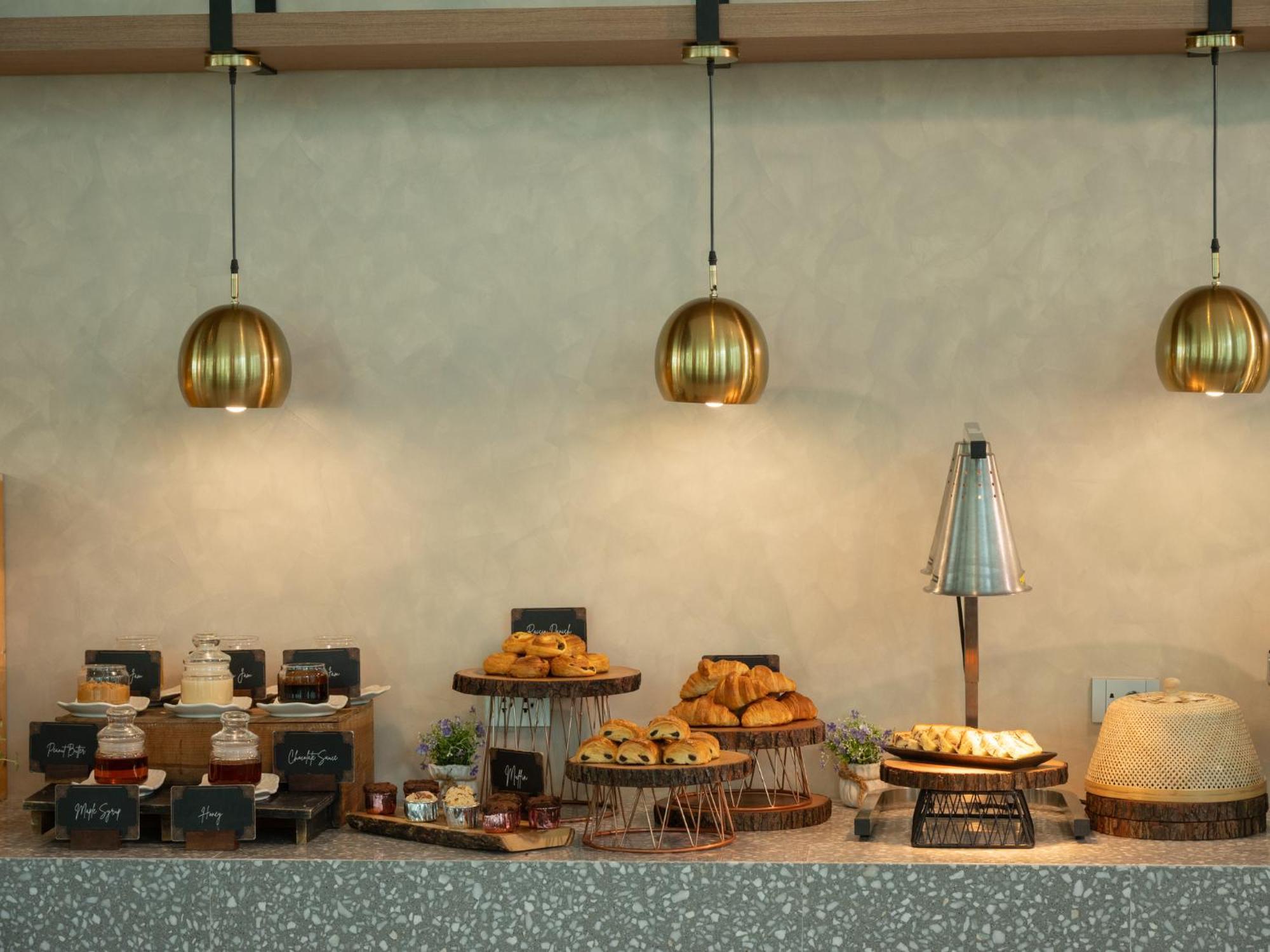 Aviyana Hua Hin Hotel 5*