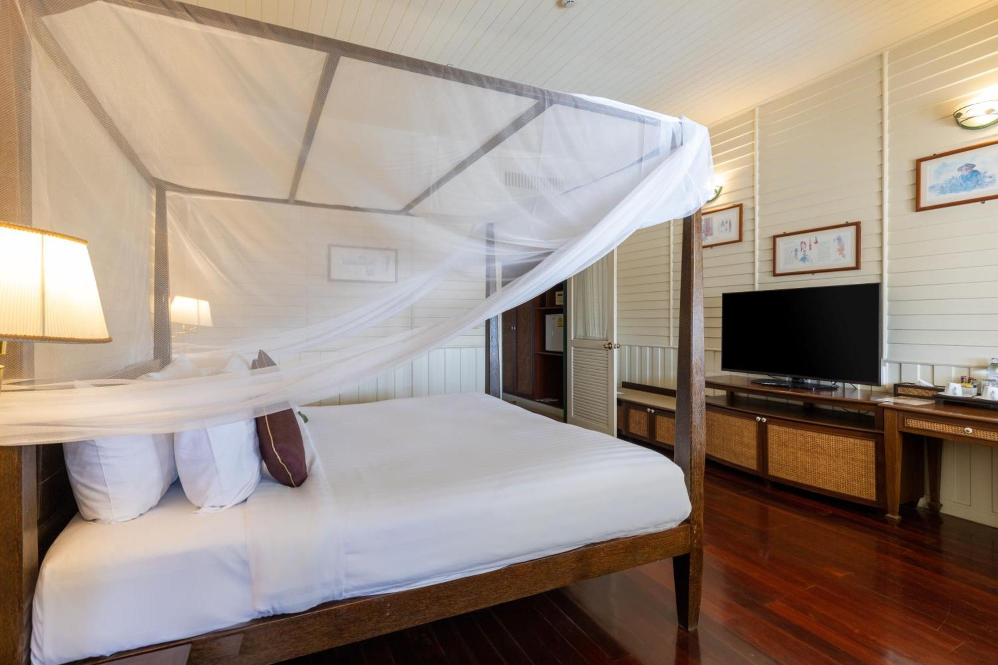Hotel Kalanan Riverside Nonthaburi