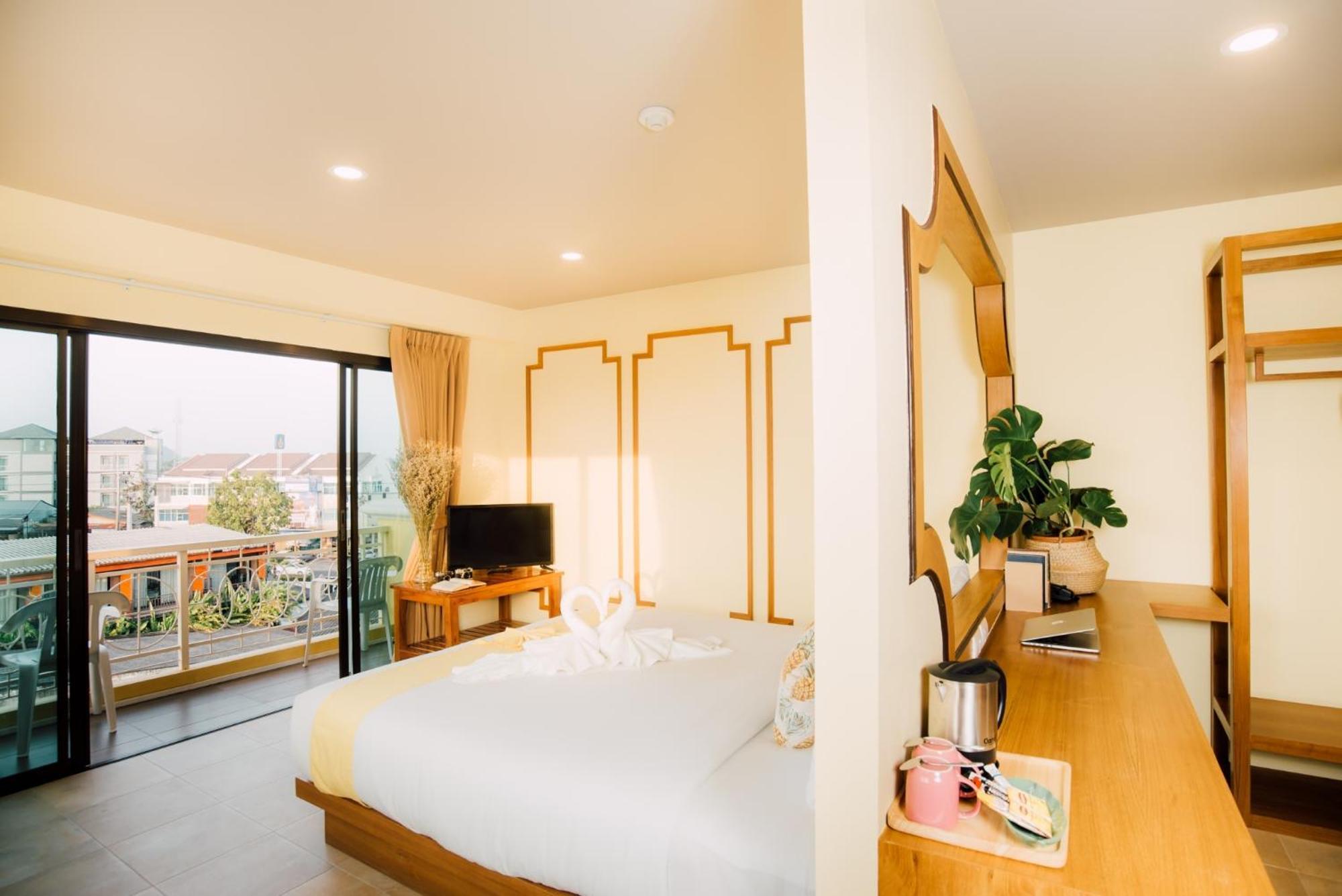 Hotel The Pineapple 4*