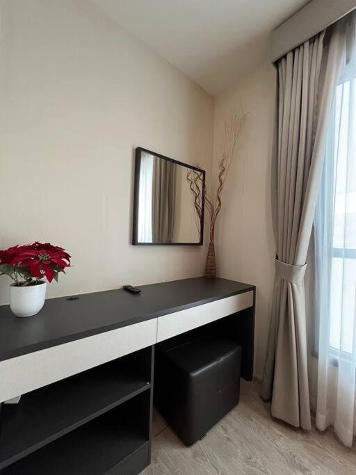 Sea View 2 Bed At Excellent Location Pattaya