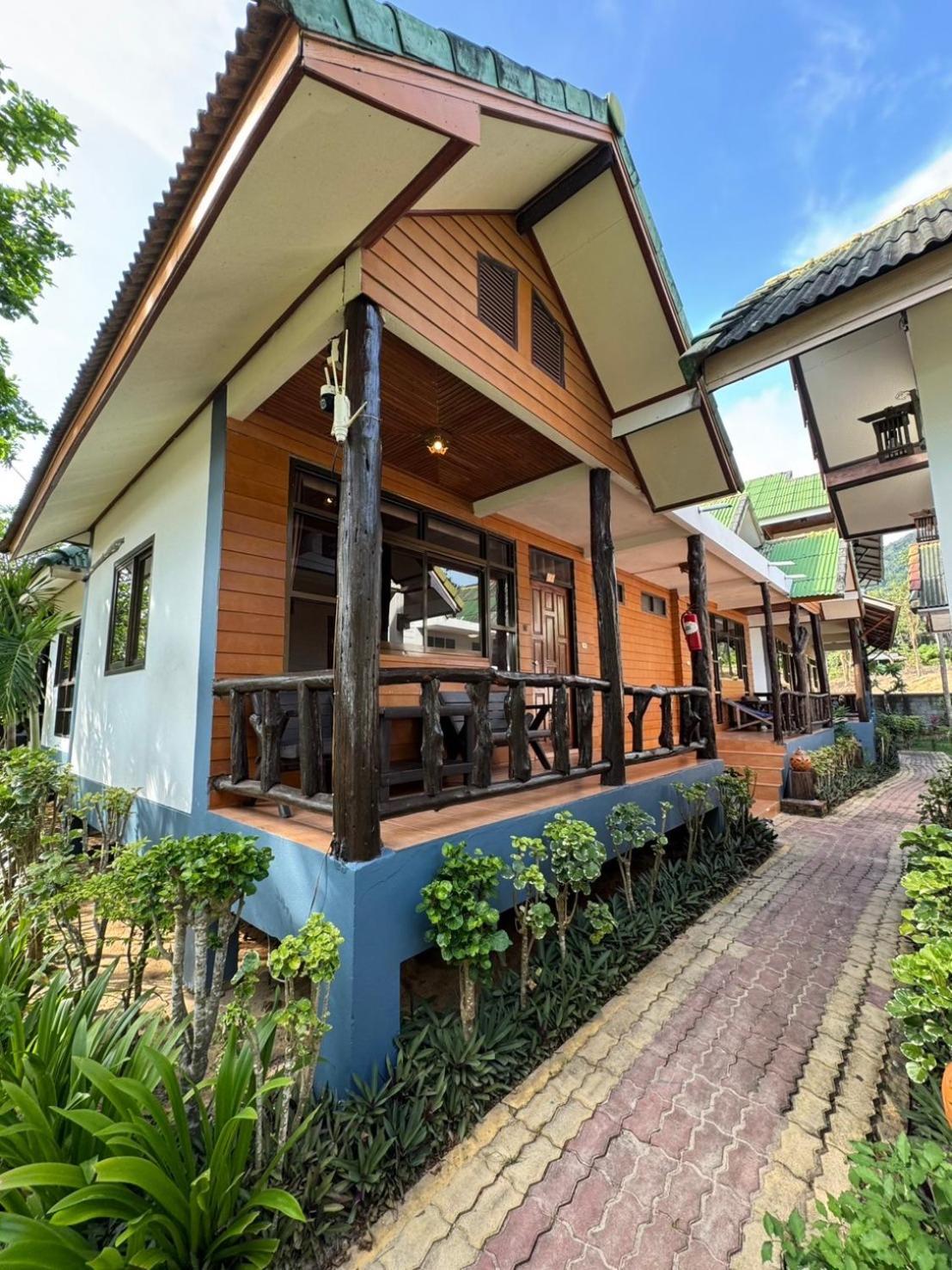 Resort Kantiang Bay View