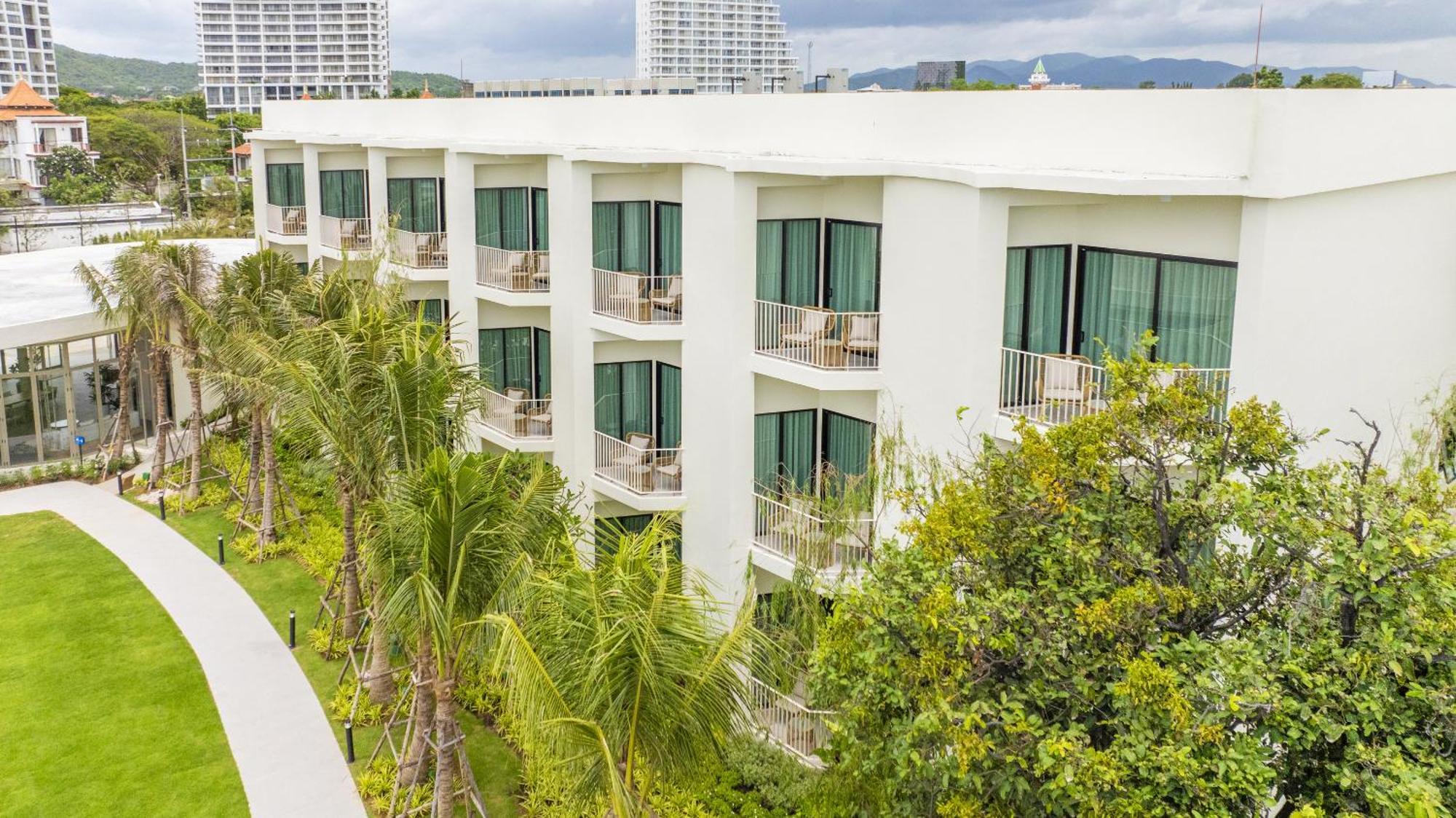Hotel Aviyana Hua Hin