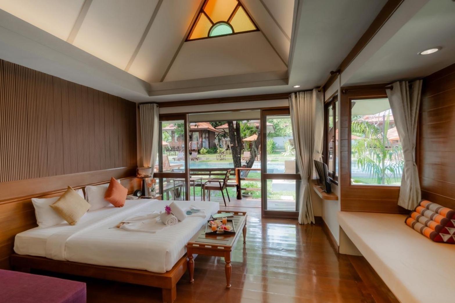 Baan Duangkaew HHQ