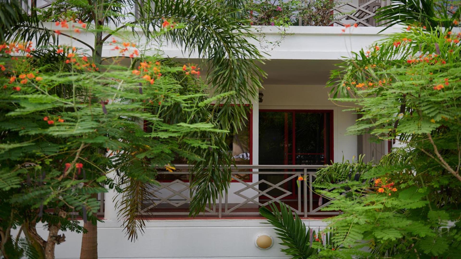 Chada Thai Village